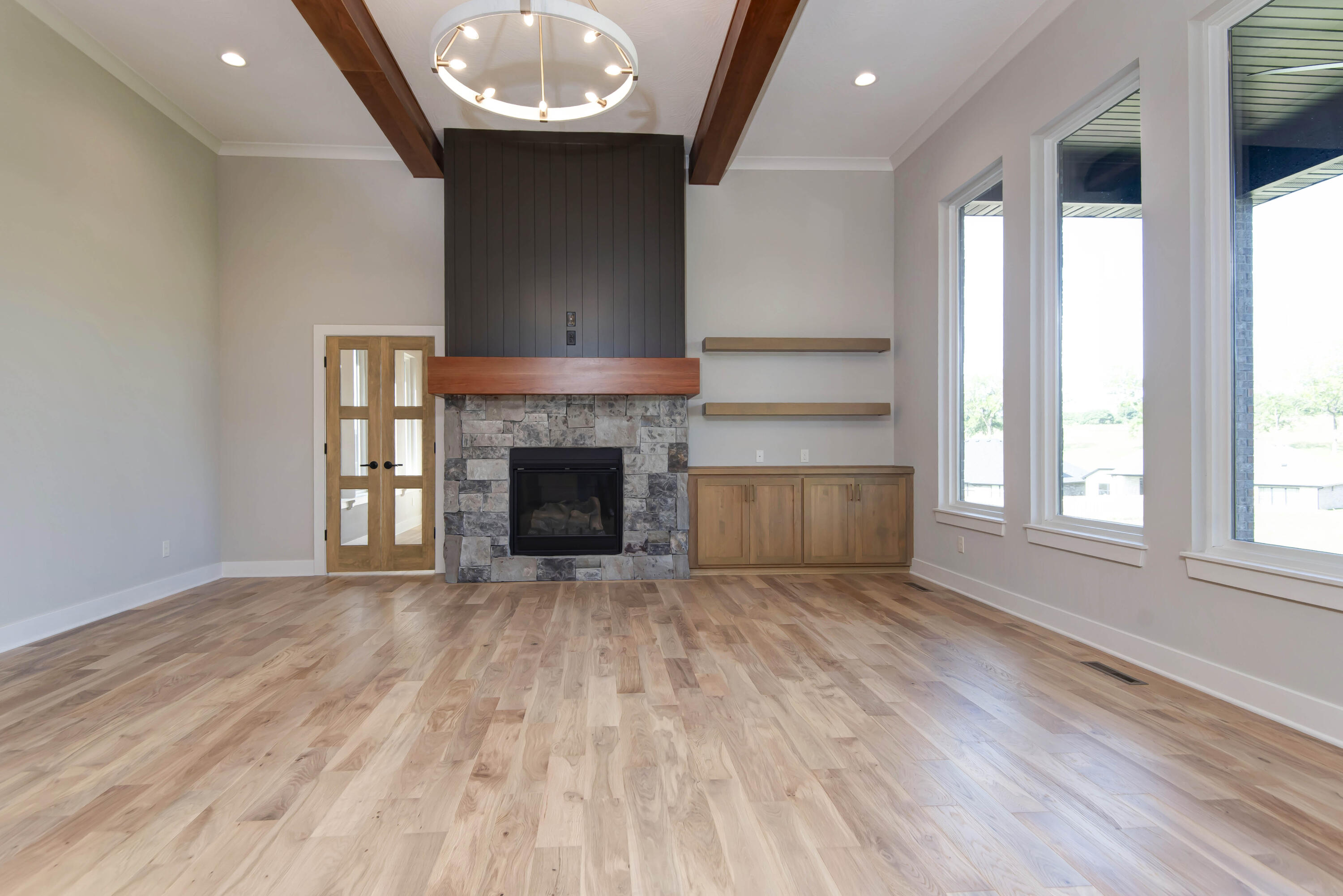 6059 South Clay Avenue Property Photo 11