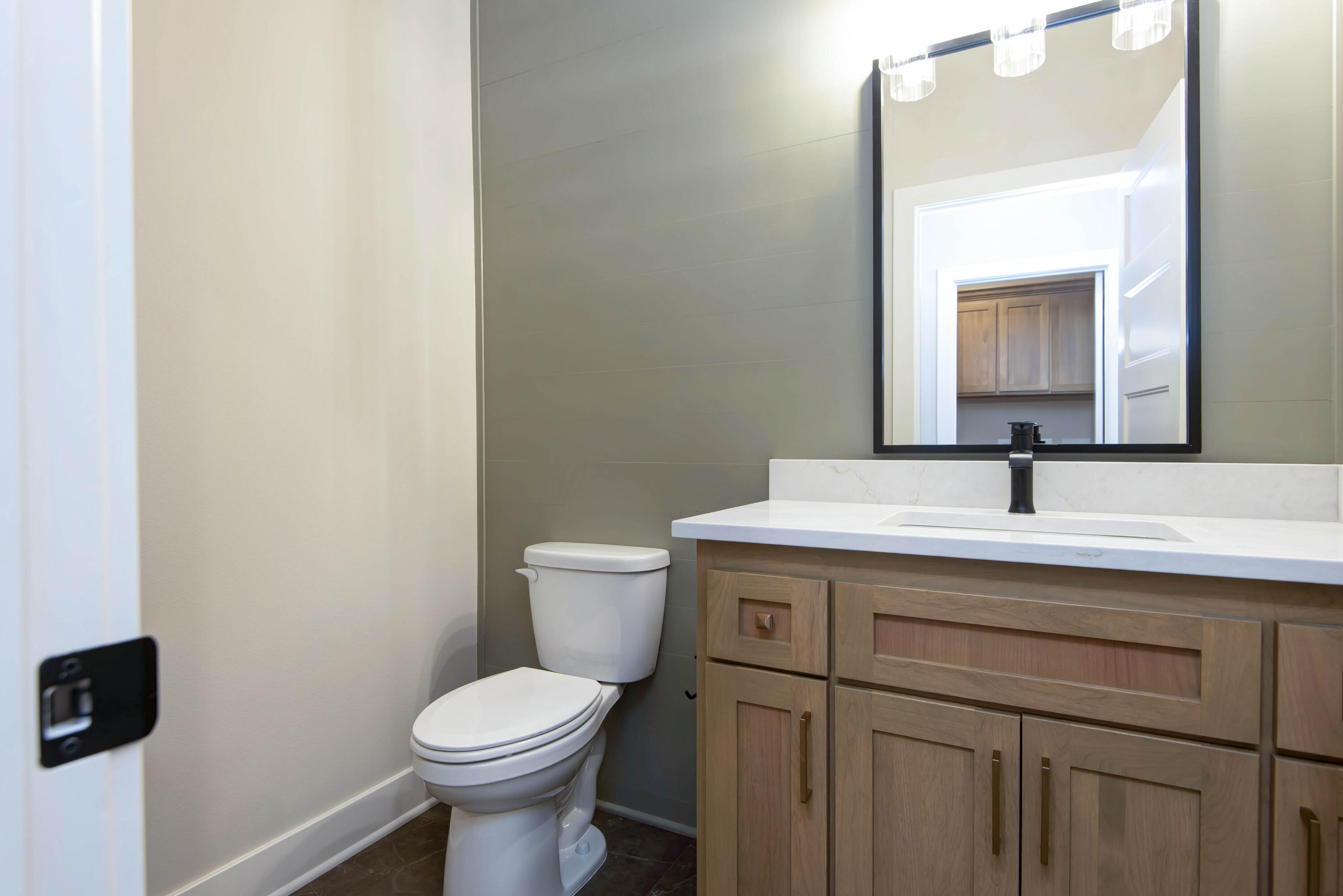 6059 South Clay Avenue Property Photo 27