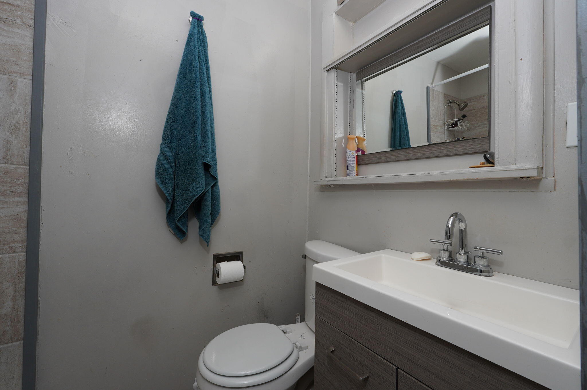 2414 North Missouri Avenue Property Photo 6