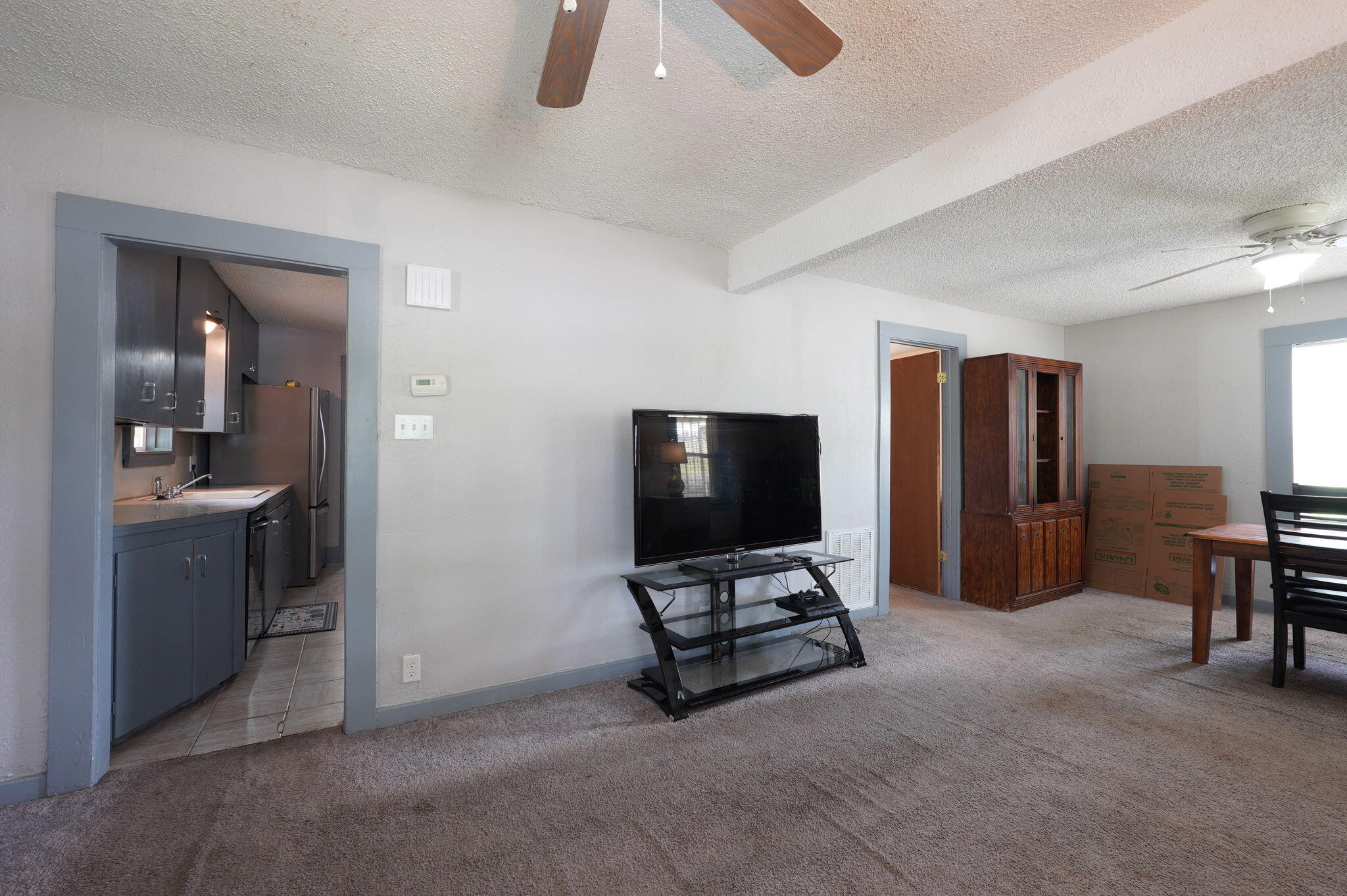 2414 North Missouri Avenue Property Photo 9