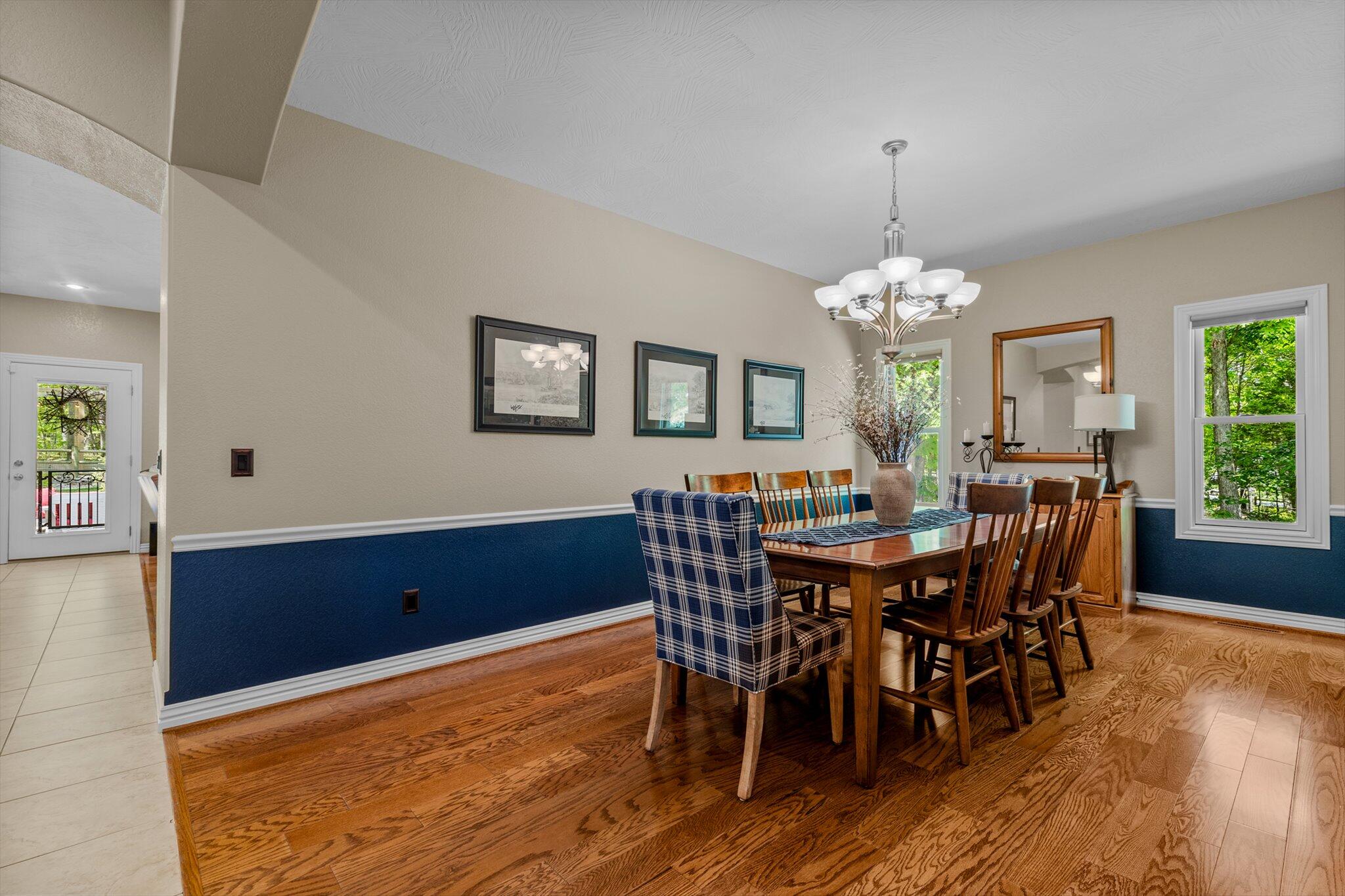 10687 North Farm Rd 247 Property Photo 6