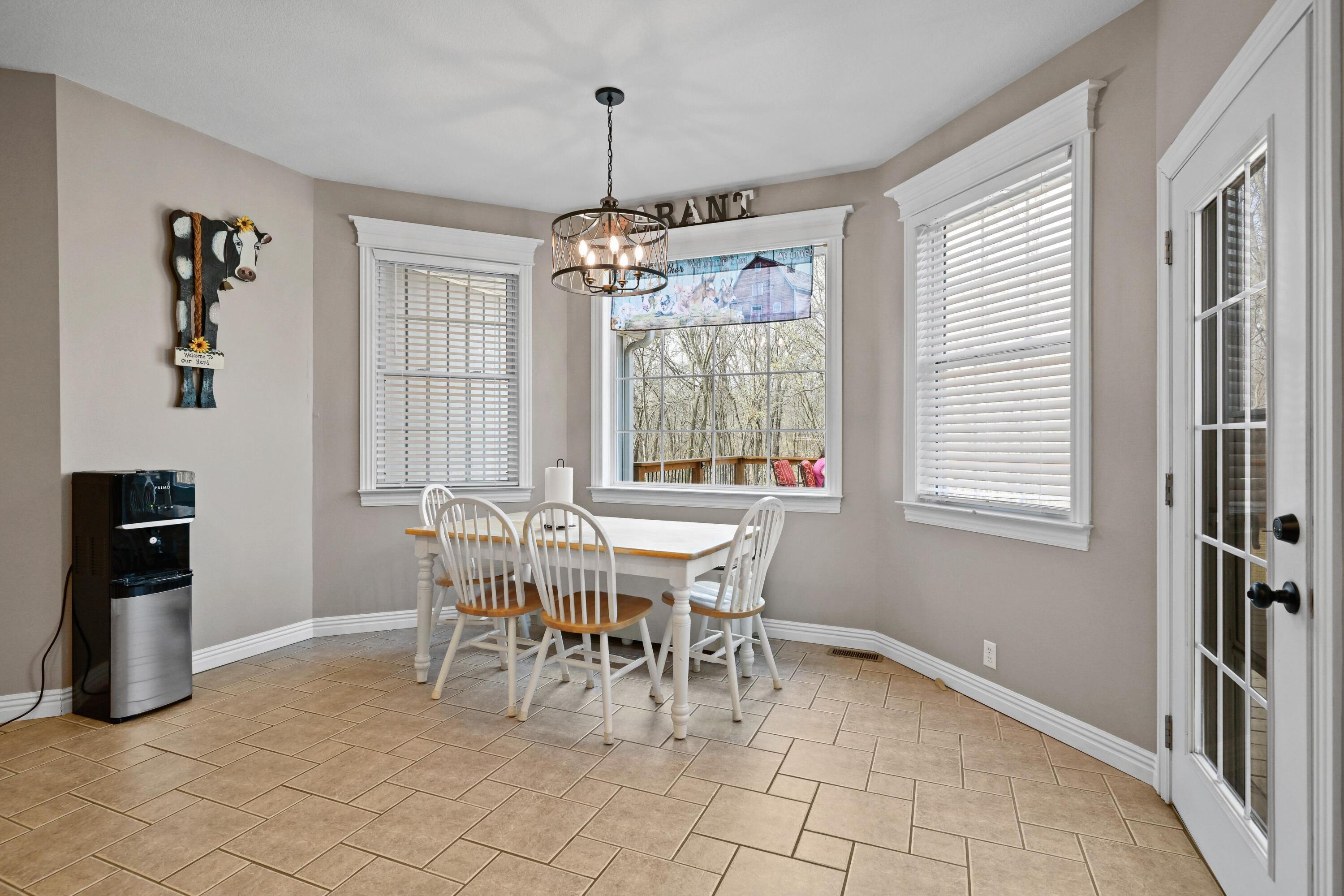 10208 Timberline Circle Property Photo 17