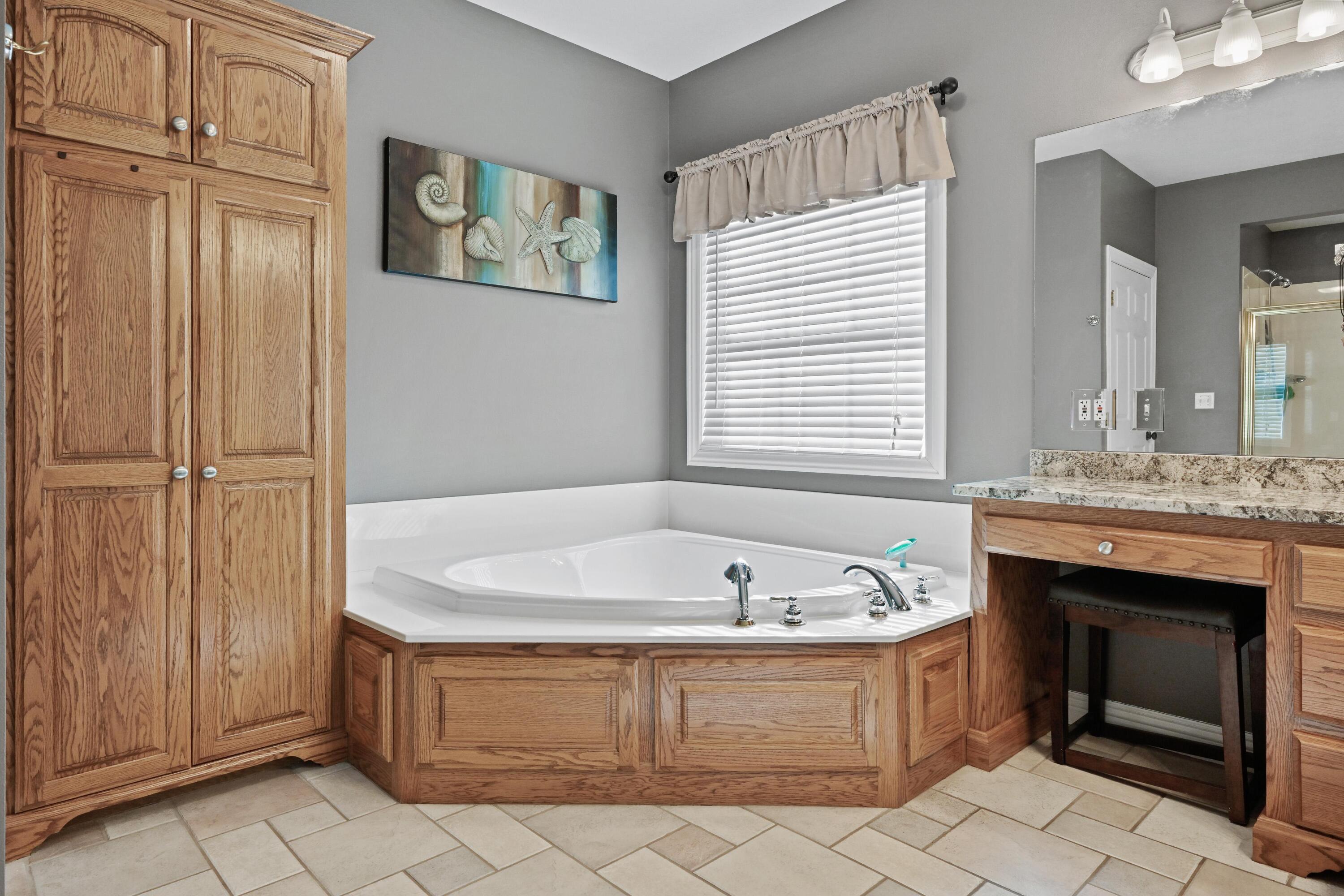 10208 Timberline Circle Property Photo 22