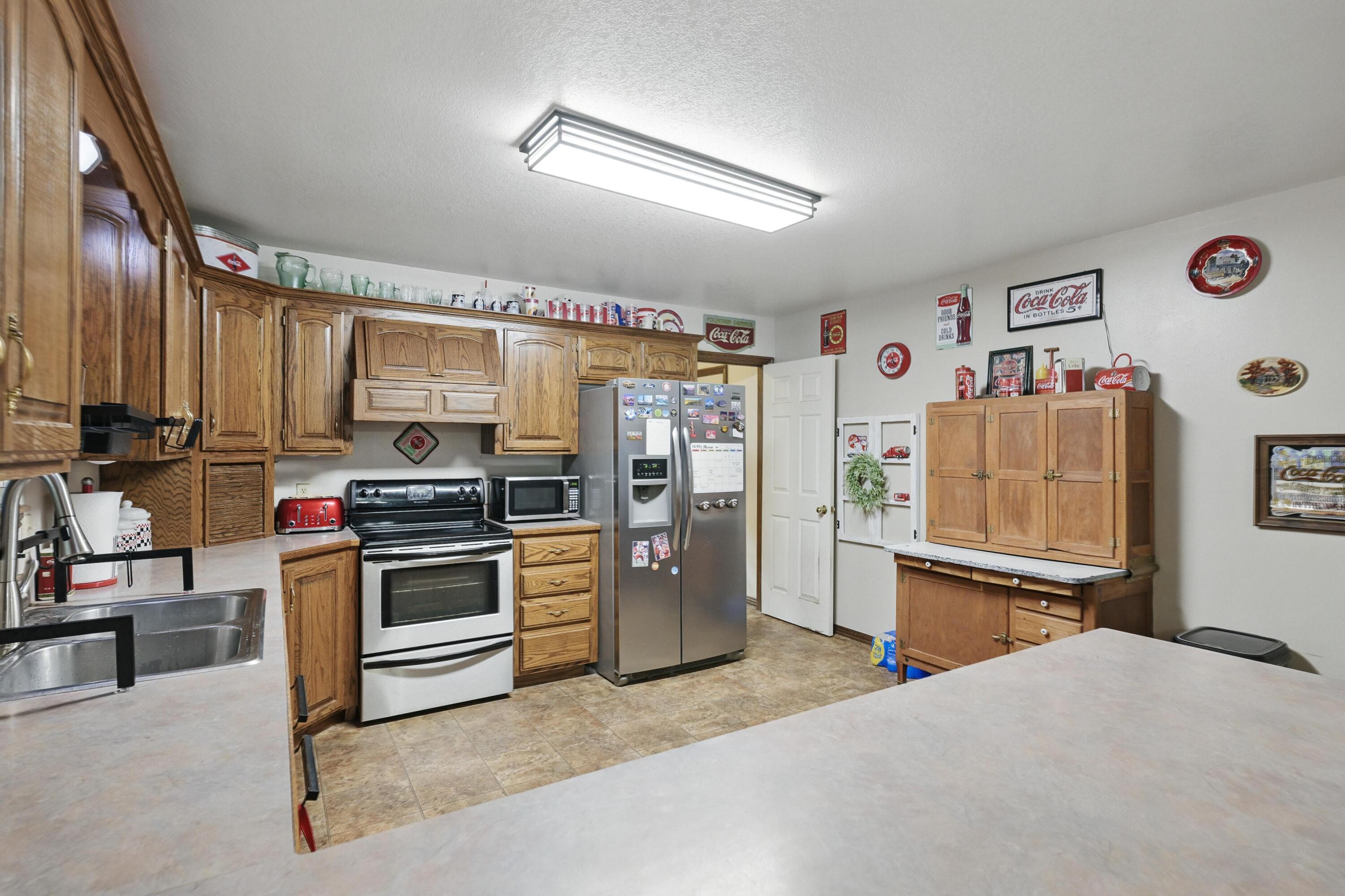 515 Barton Place Property Photo 13