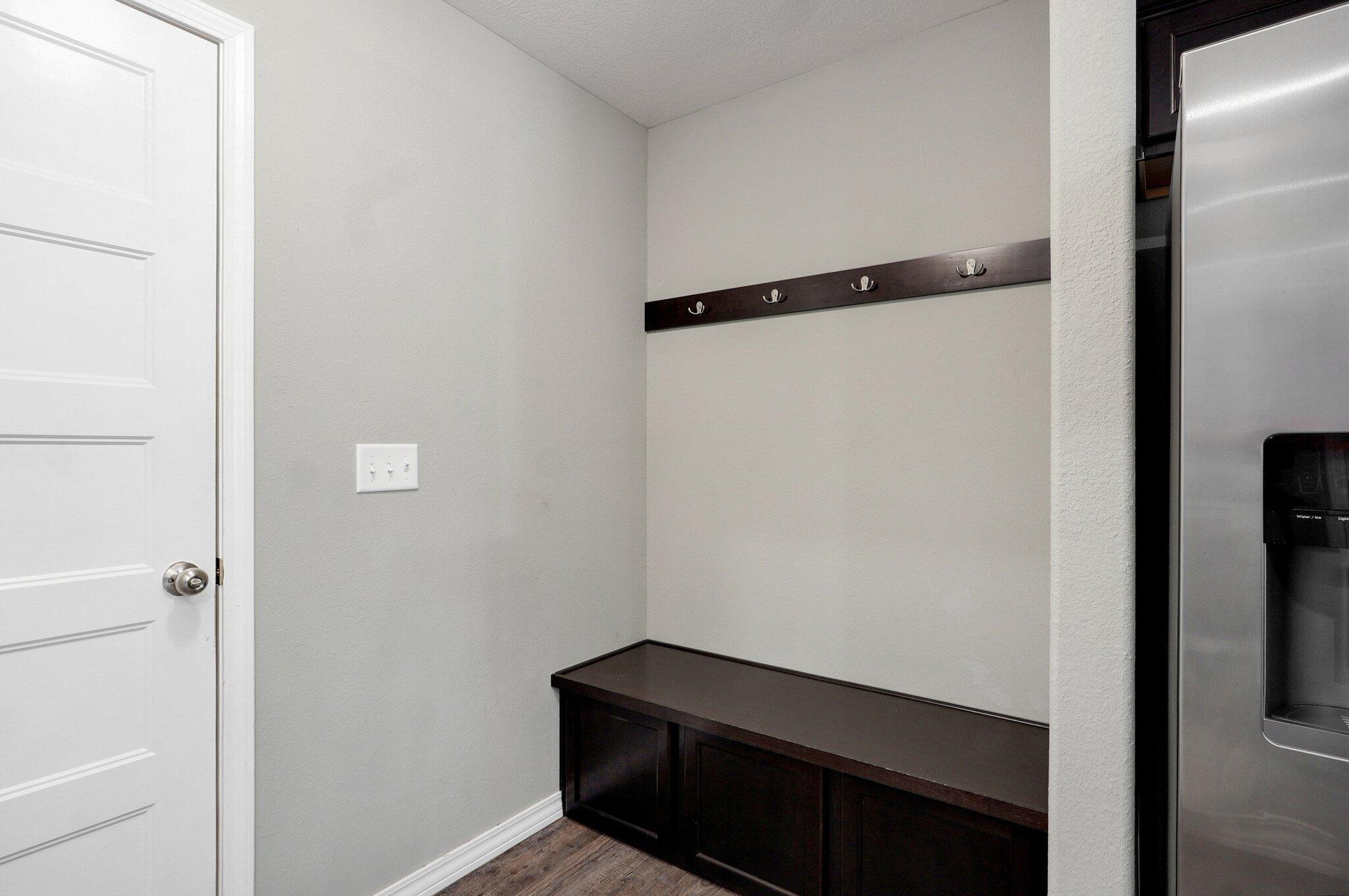 678 East Simpson Street Property Photo 13