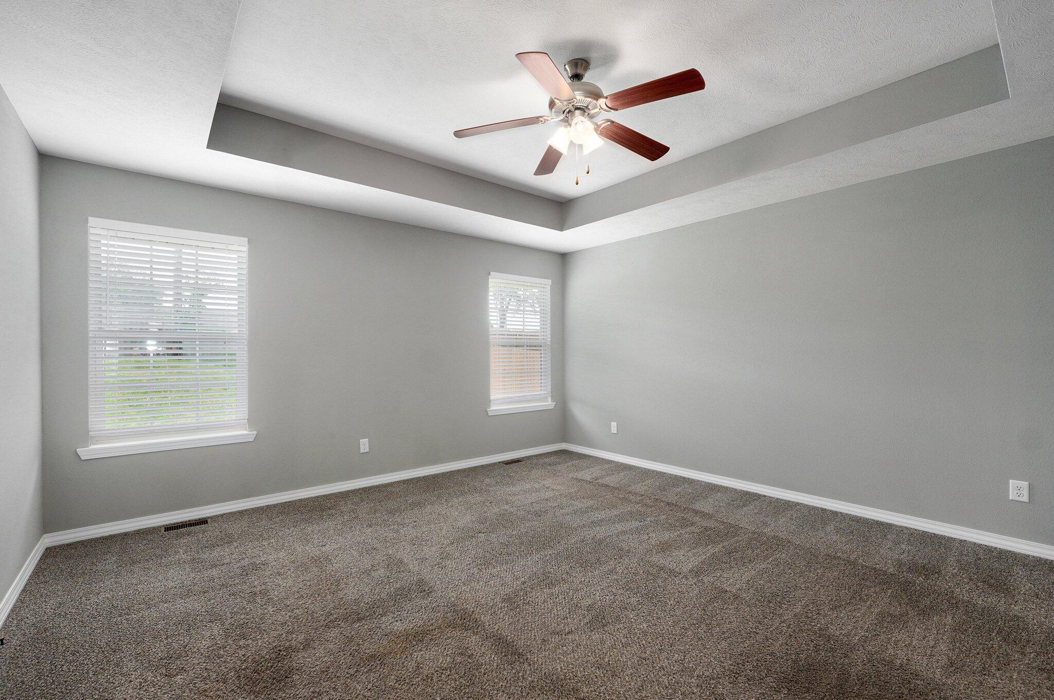 678 East Simpson Street Property Photo 16