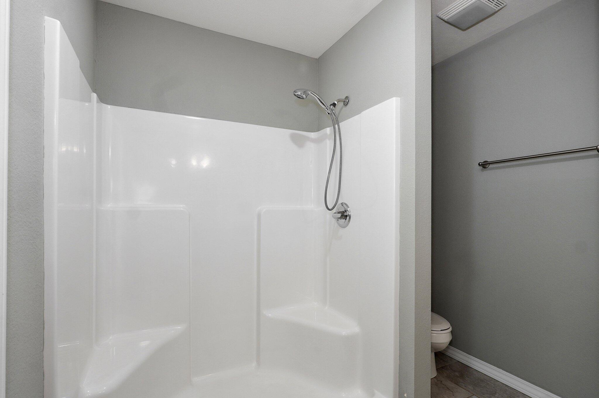 678 East Simpson Street Property Photo 18