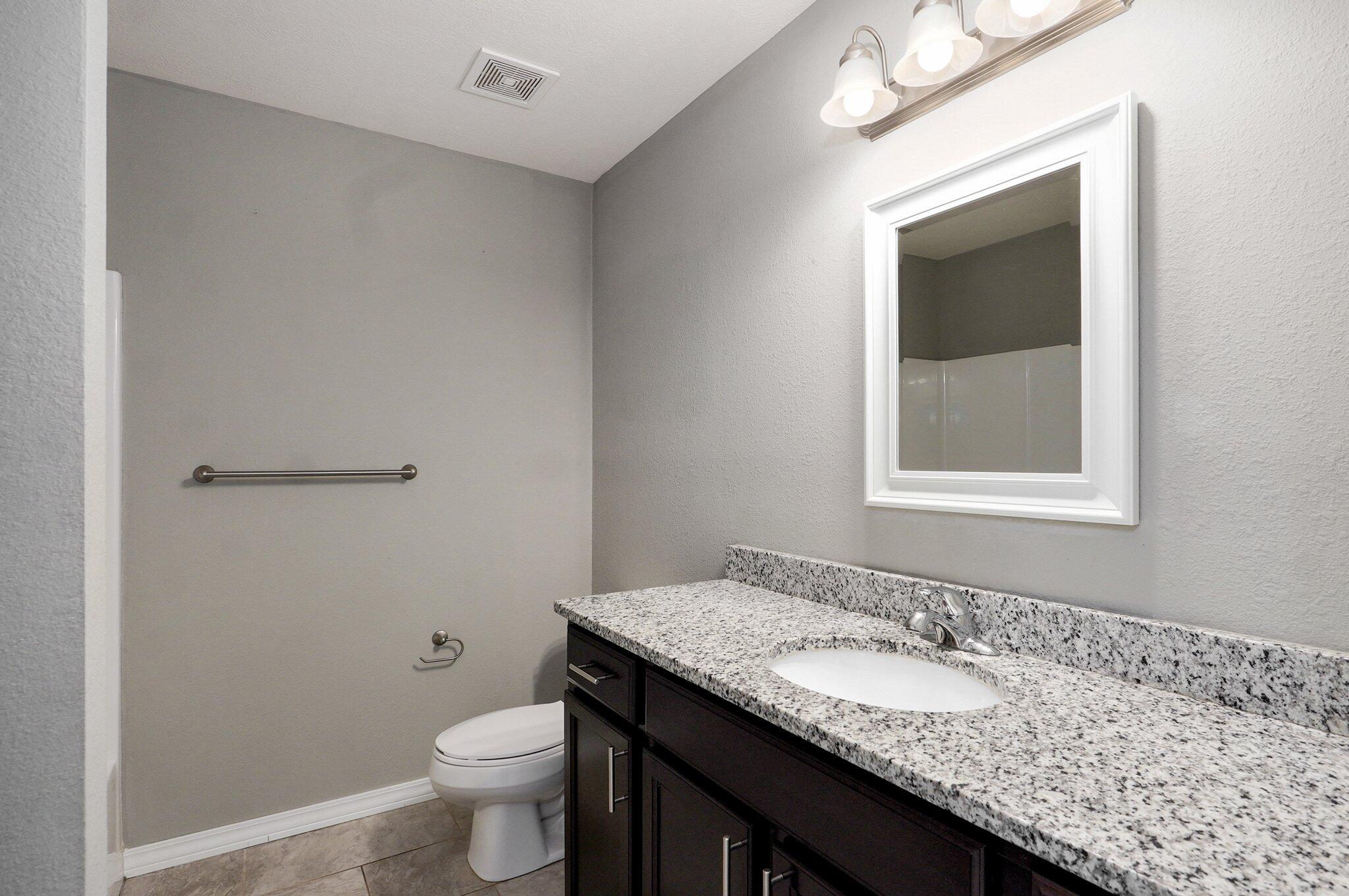 678 East Simpson Street Property Photo 21