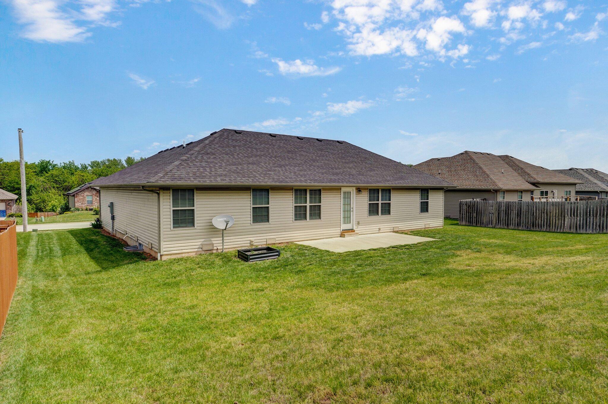 678 East Simpson Street Property Photo 26