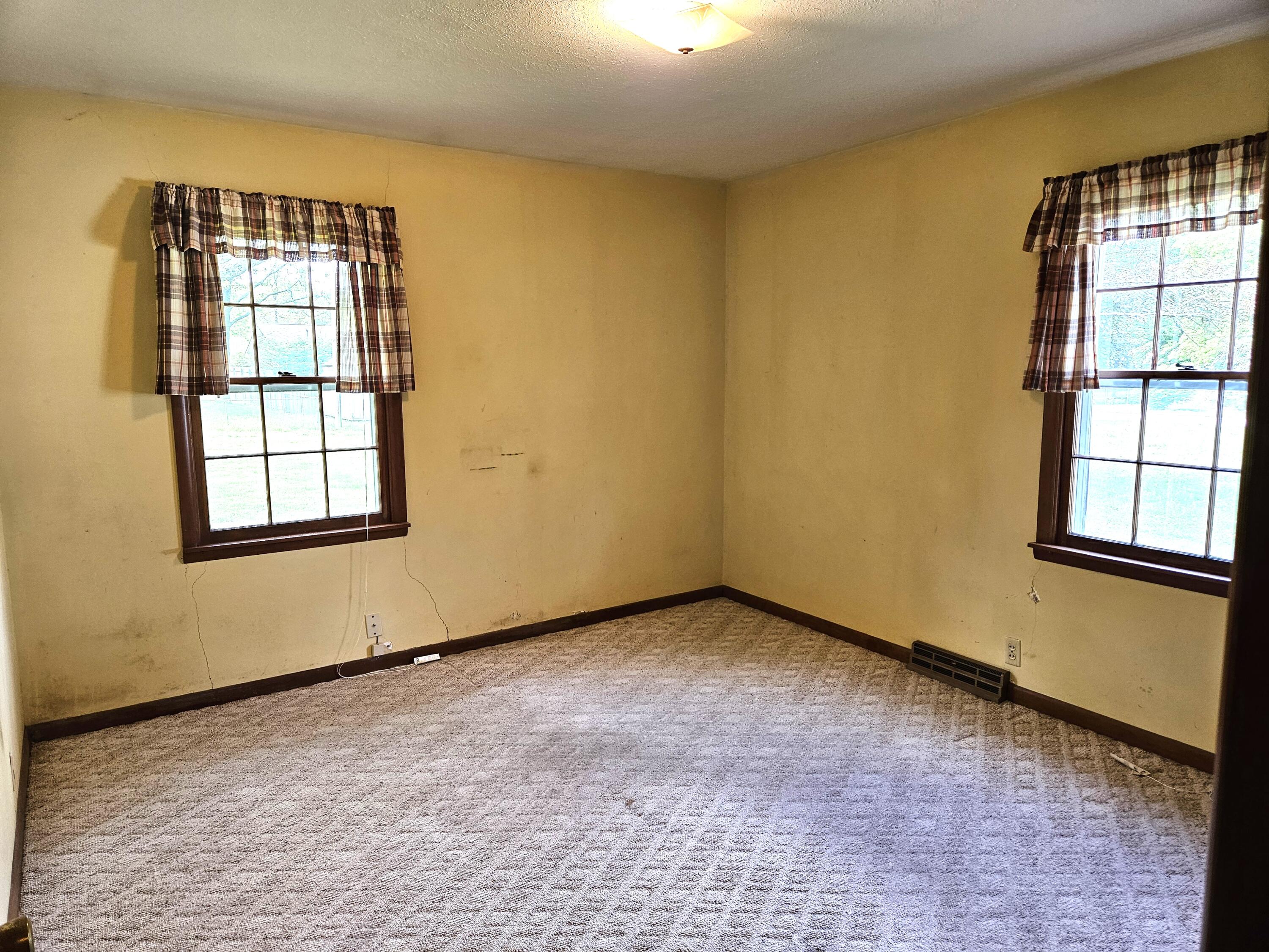716 East Kirkwood Drive Property Photo 18