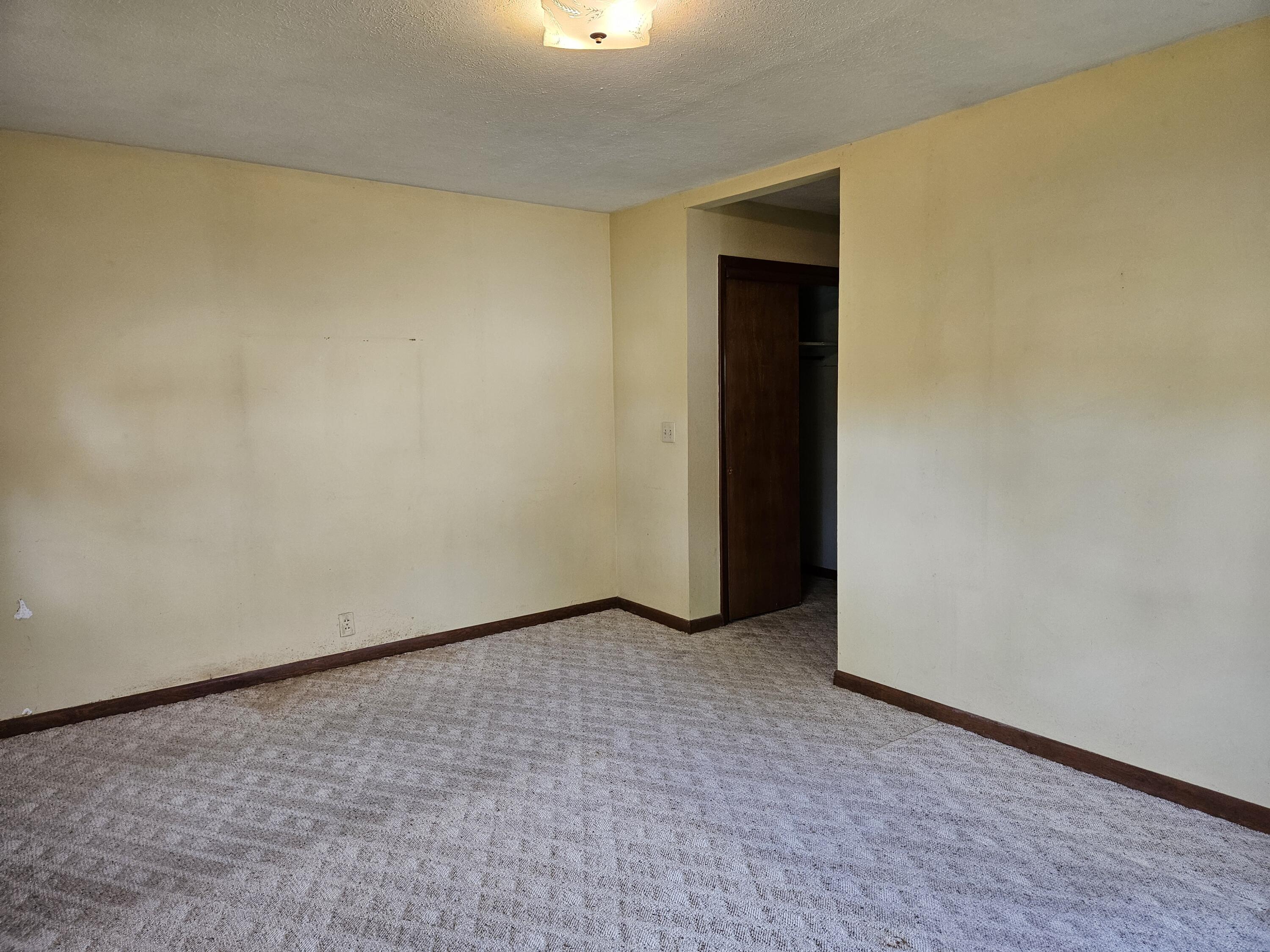 716 East Kirkwood Drive Property Photo 21