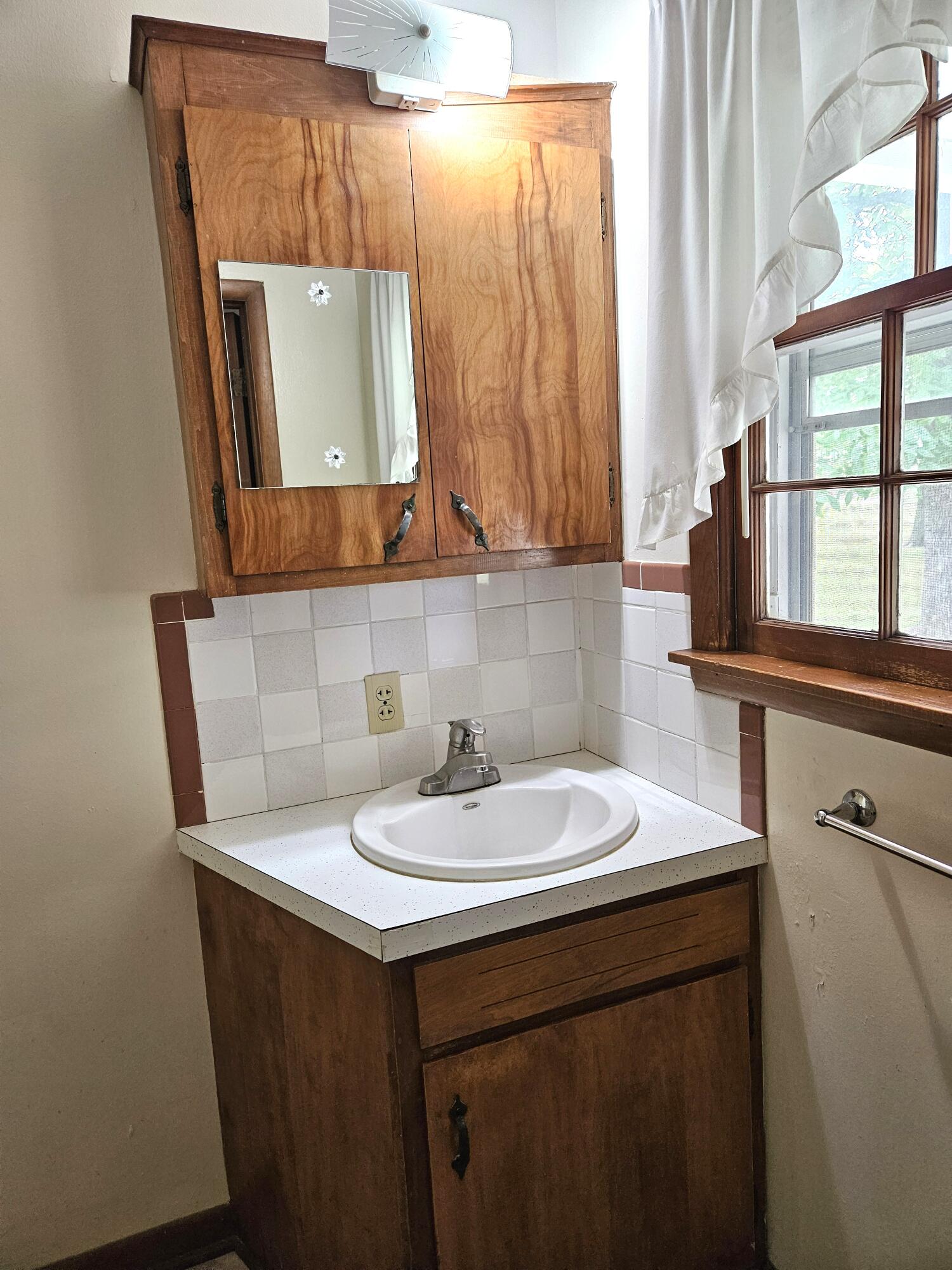 716 East Kirkwood Drive Property Photo 28
