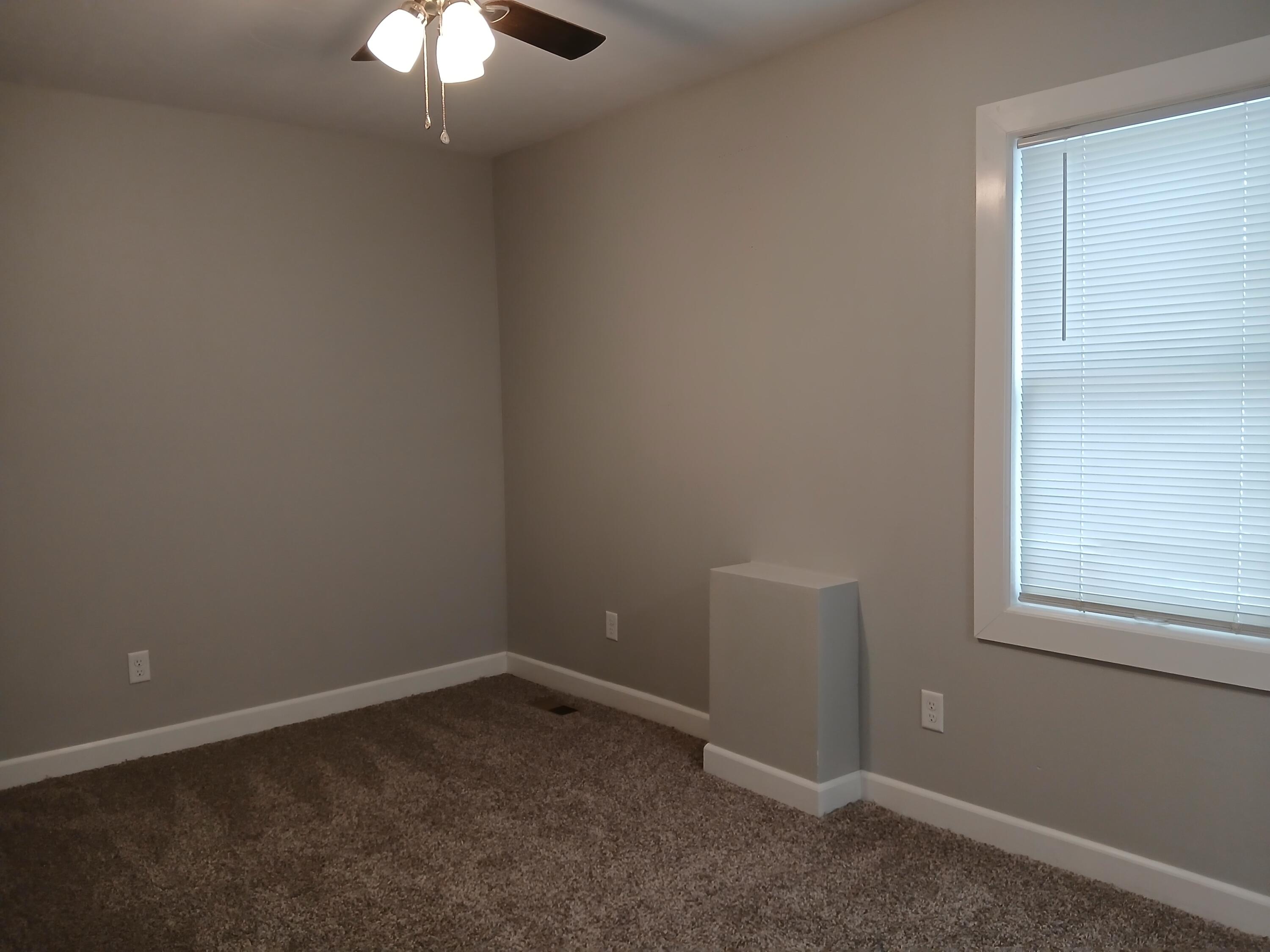 639 West Webster Street Property Photo 13