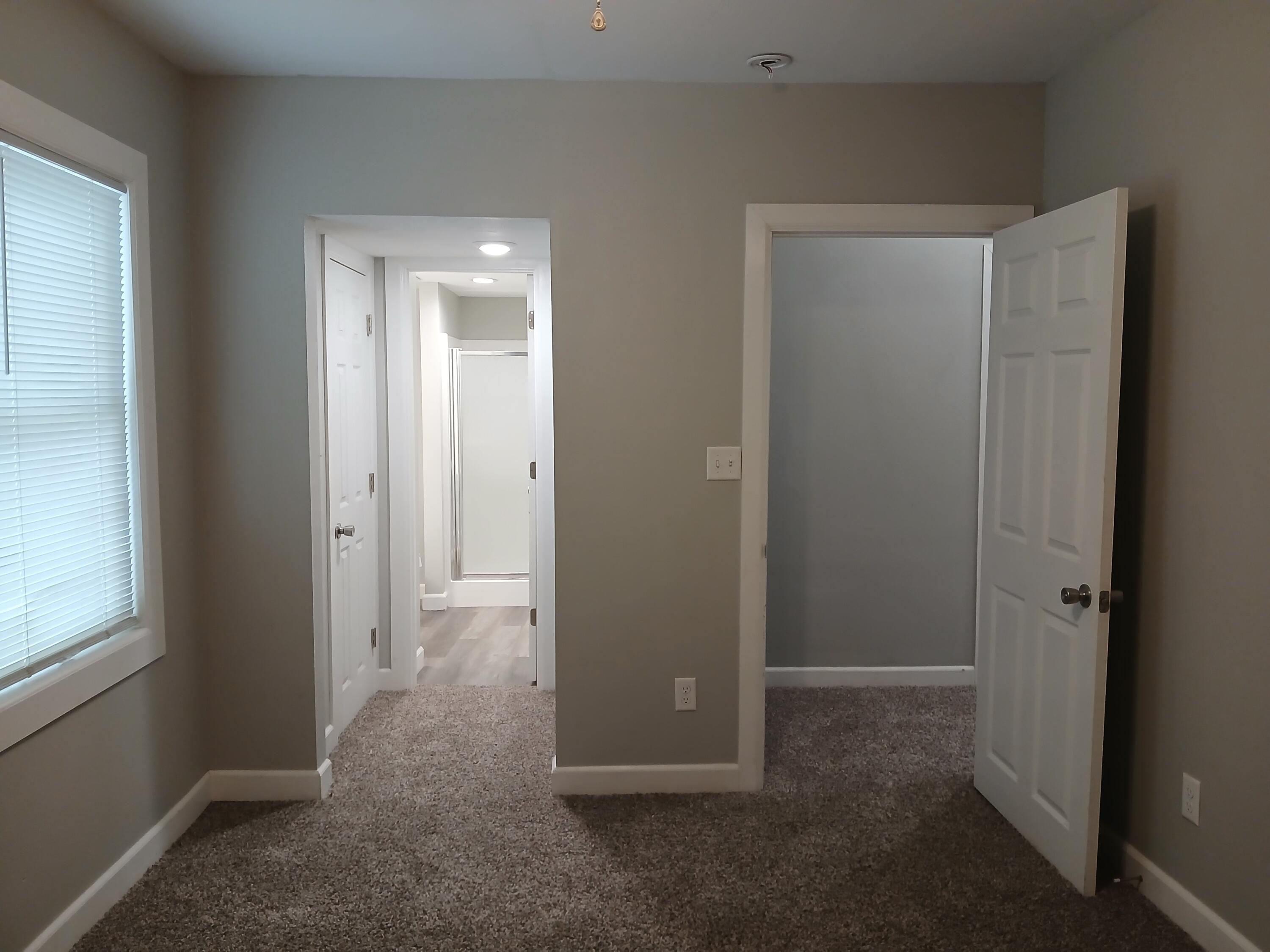 639 West Webster Street Property Photo 14