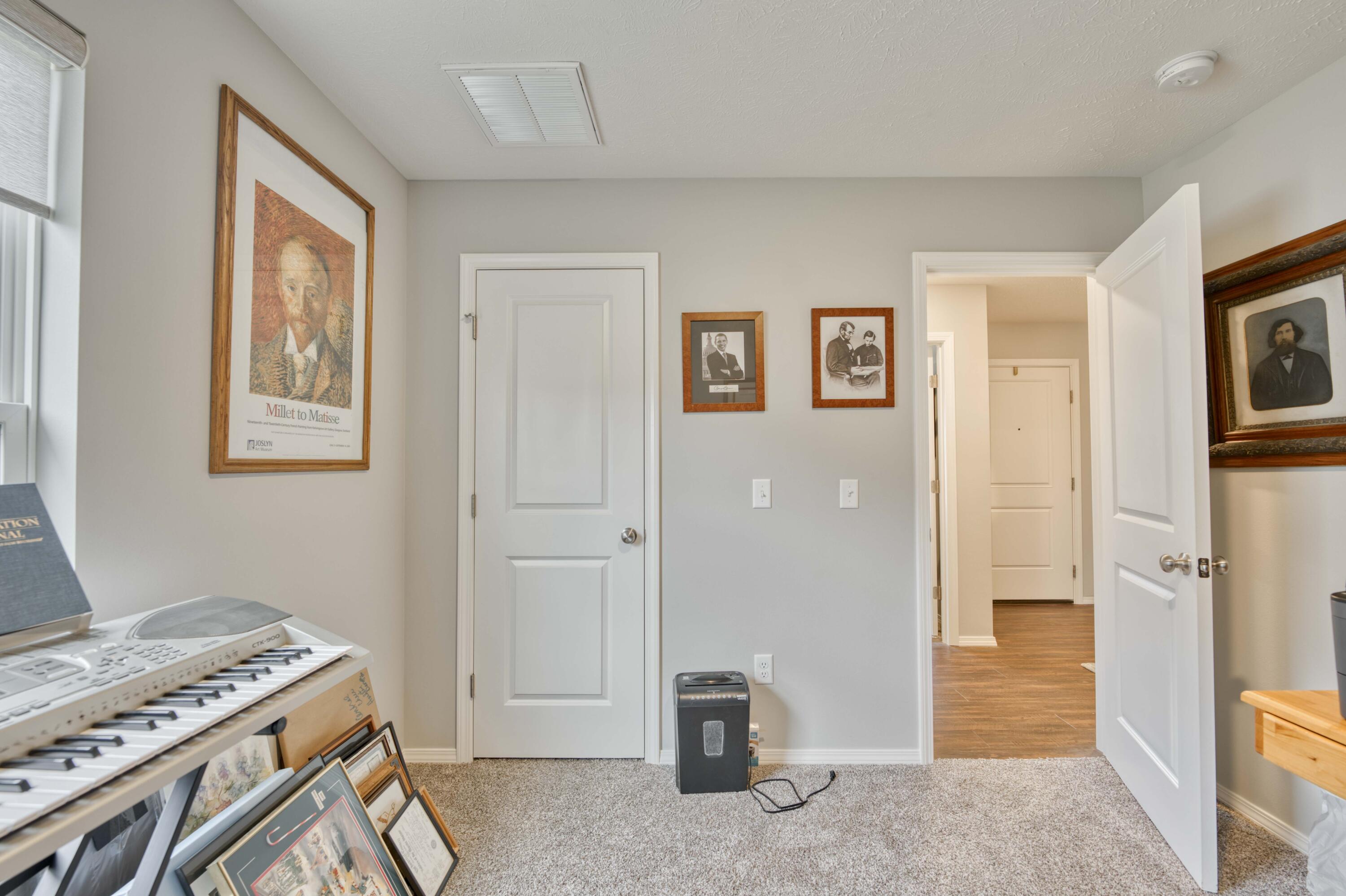 358 West Granada Street Property Photo 25