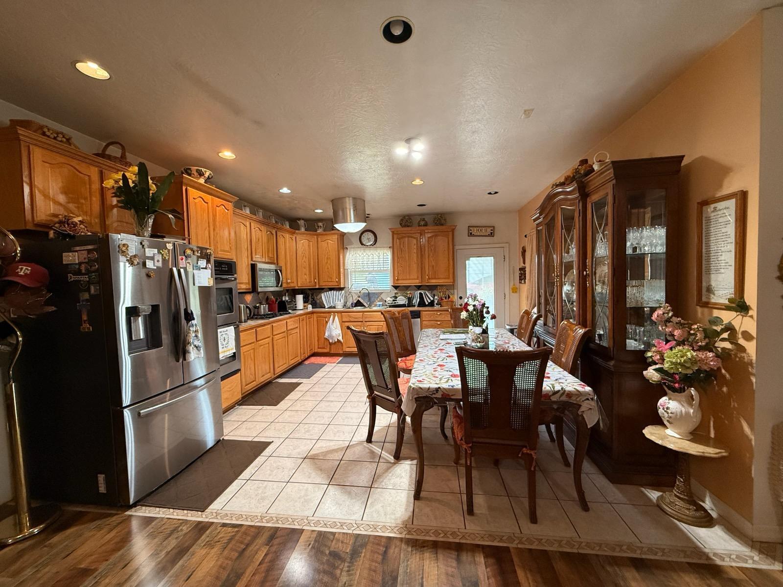 2772 Morriston Road Property Photo 16