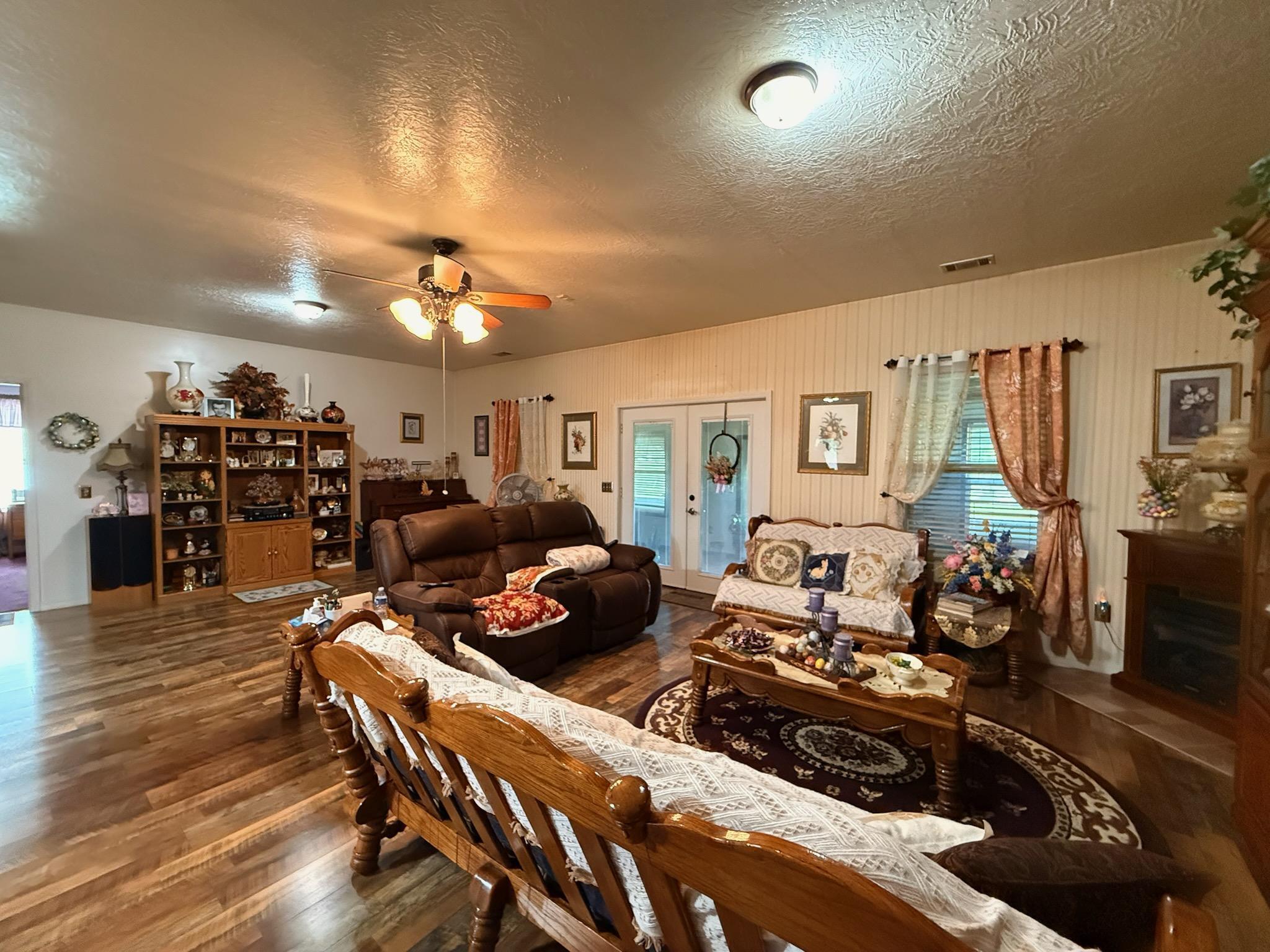 2772 Morriston Road Property Photo 22