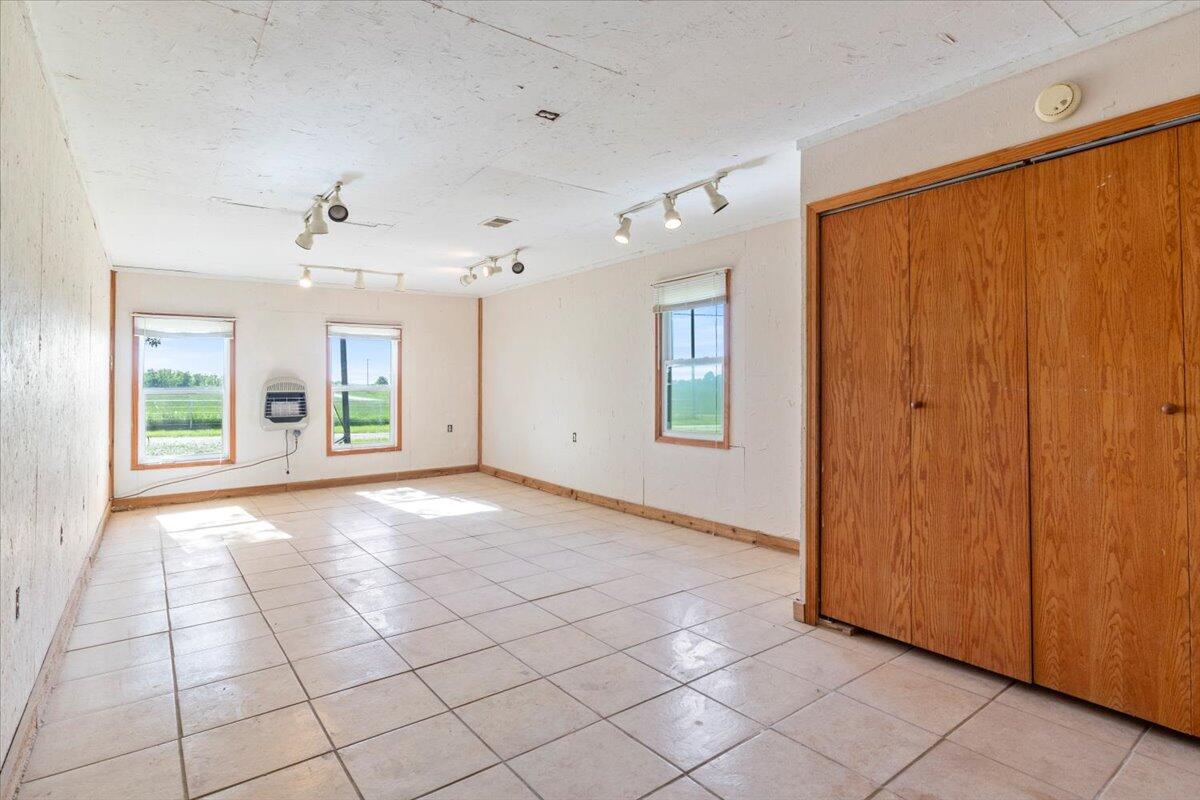 21272 Highway Y Property Photo 22