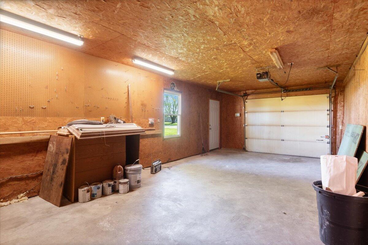 21272 Highway Y Property Photo 23