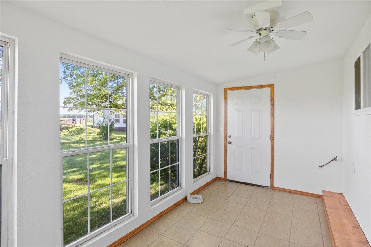 21272 Highway Y Property Photo 25