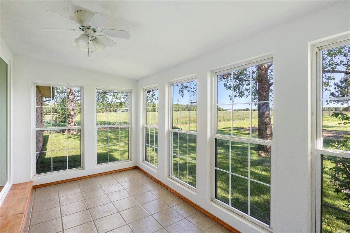 21272 Highway Y Property Photo 26