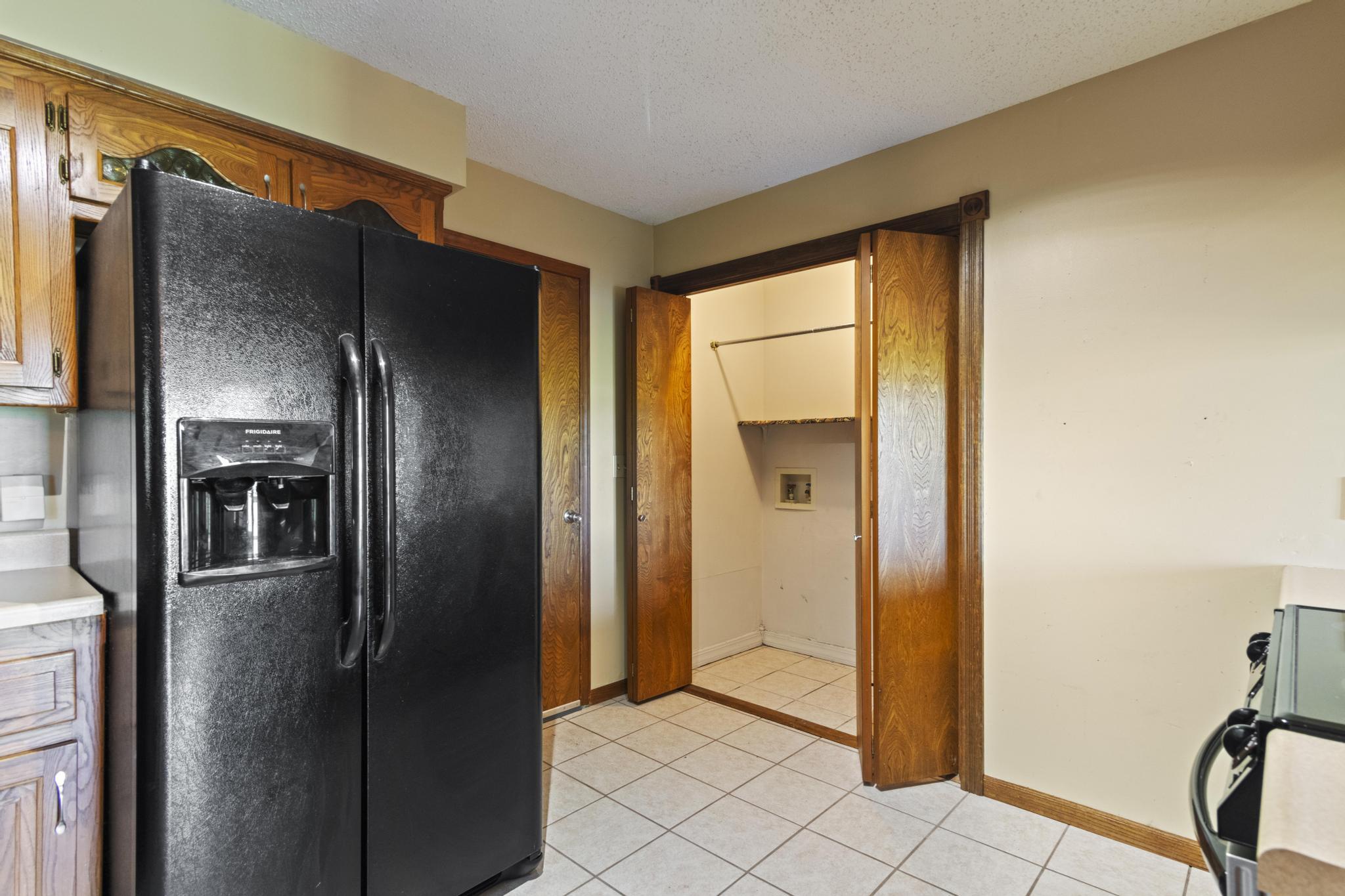 127 Grand Prairie Drive Property Photo 12