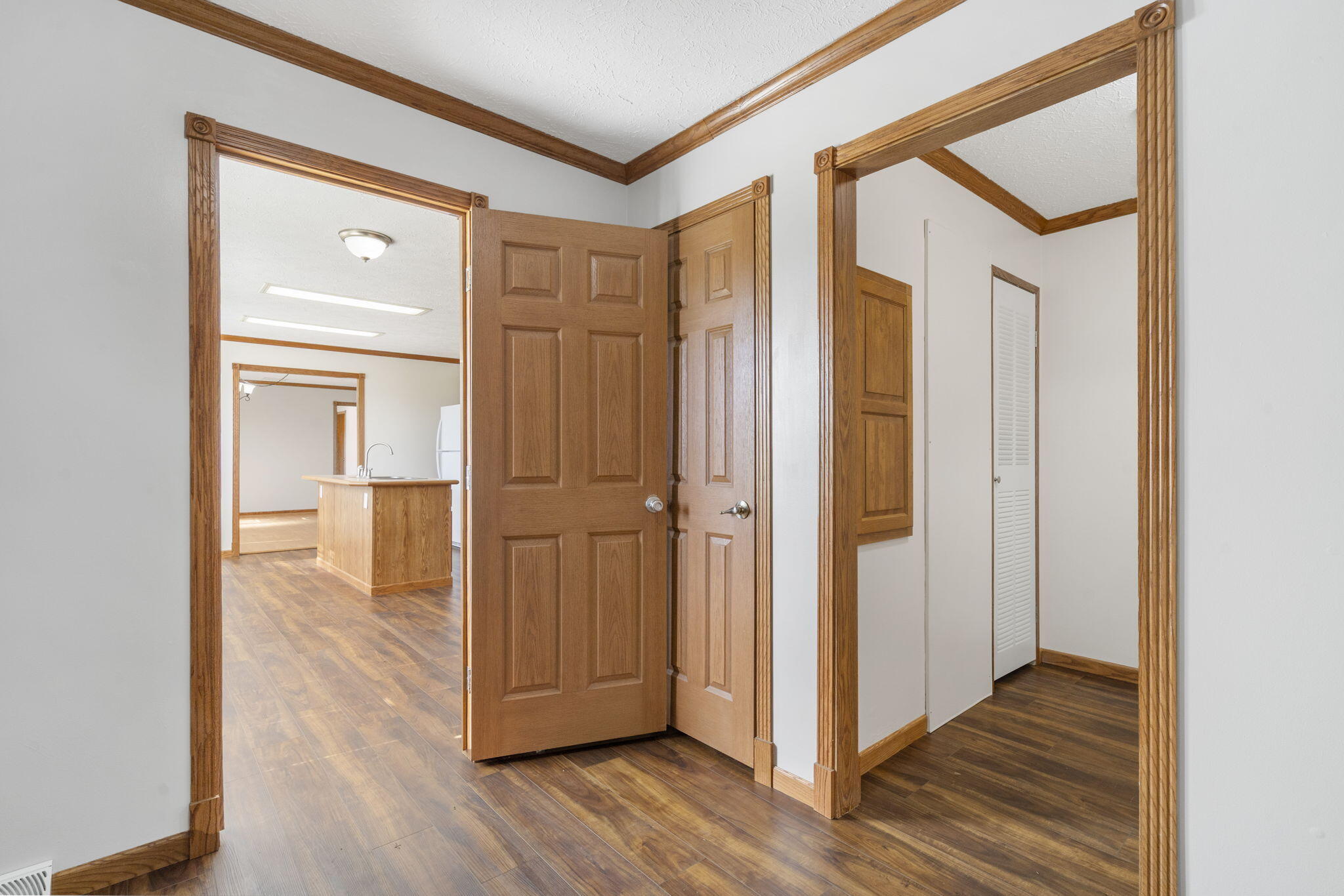 23111 Kings Lane Property Photo 15