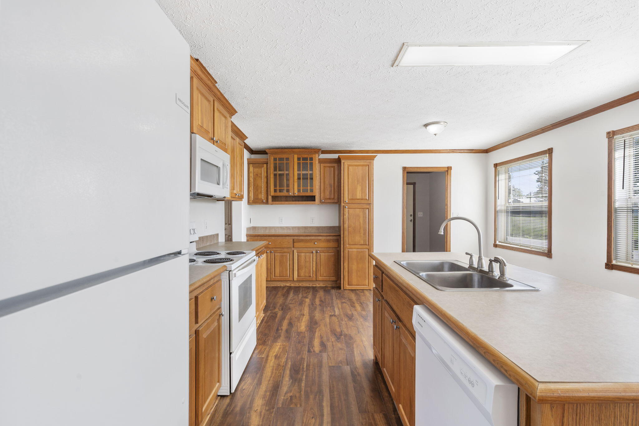 23111 Kings Lane Property Photo 19