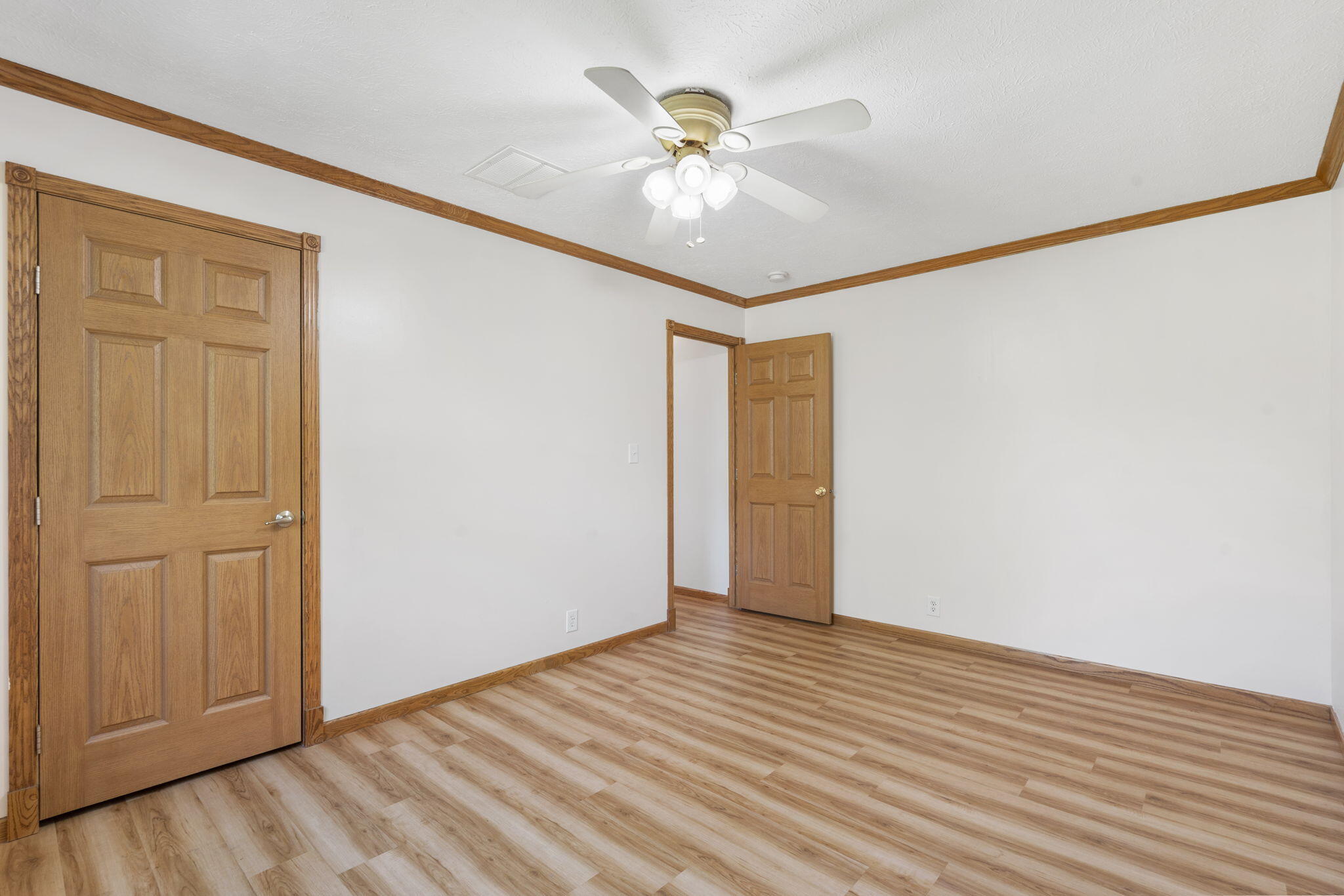 23111 Kings Lane Property Photo 25