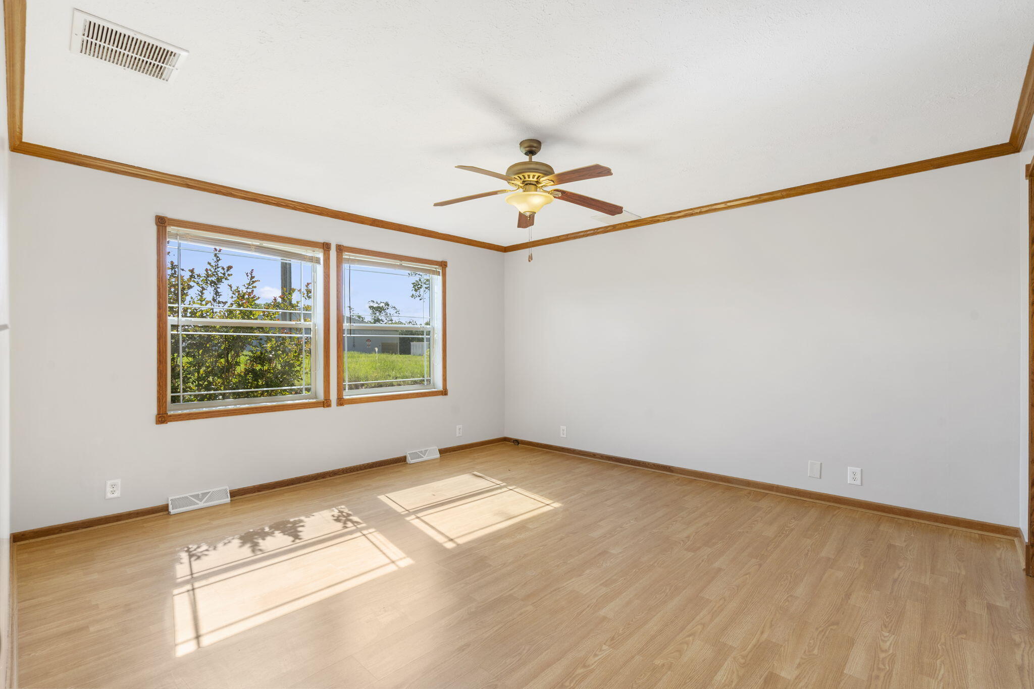 23111 Kings Lane Property Photo 29