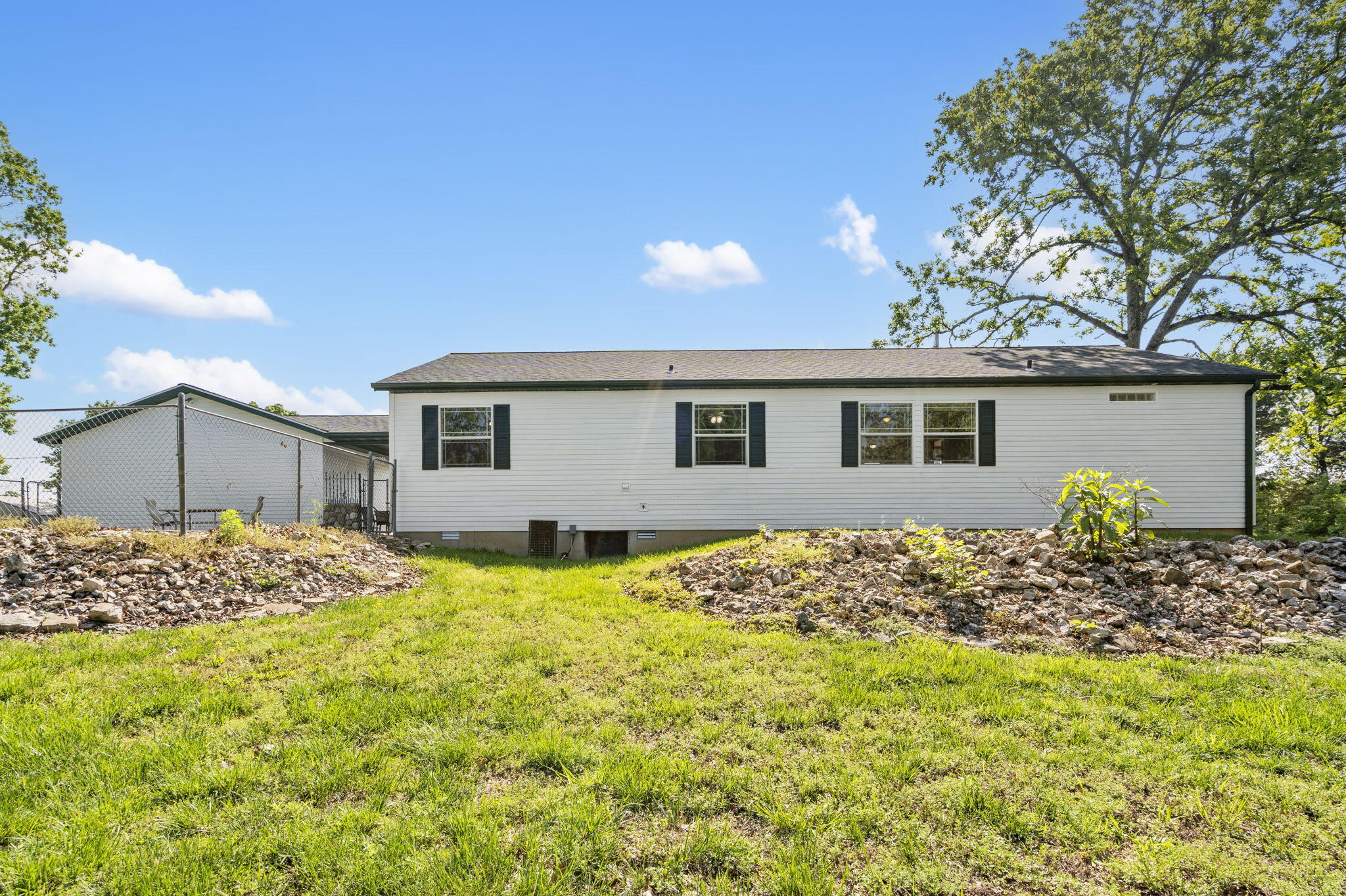 23111 Kings Lane Property Photo 35