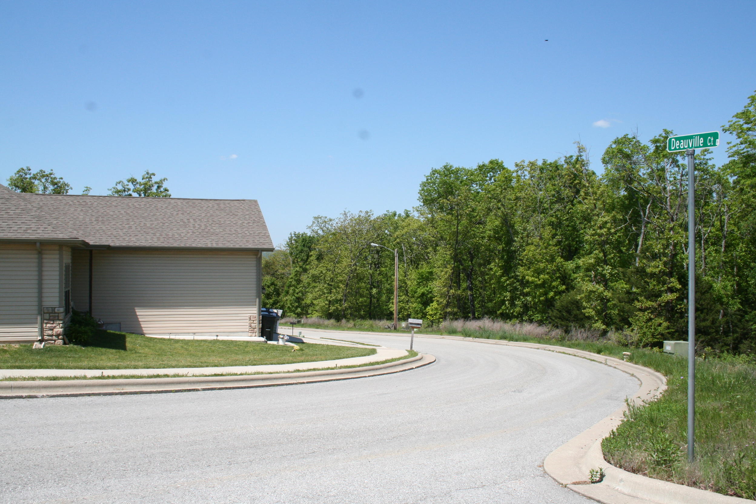 146 Deauville Circle Property Photo 4