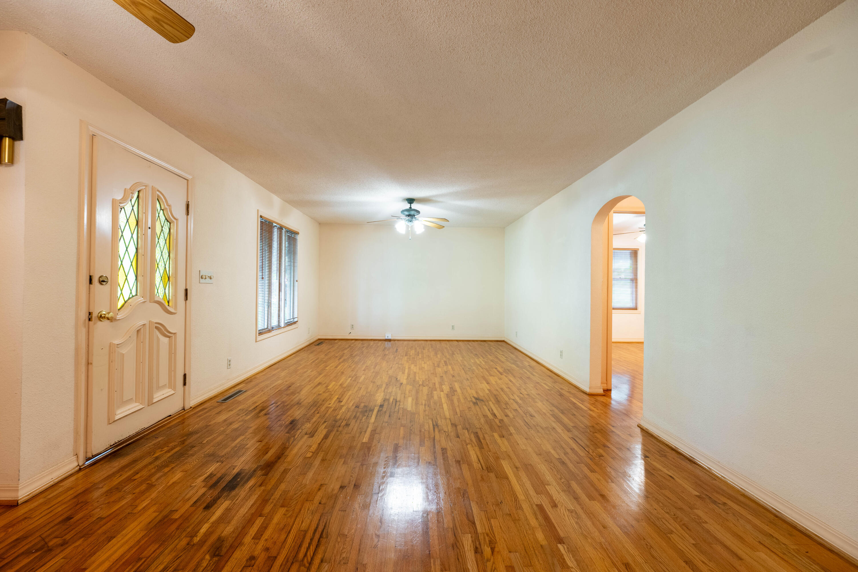 1857 South Holland Avenue Property Photo 11