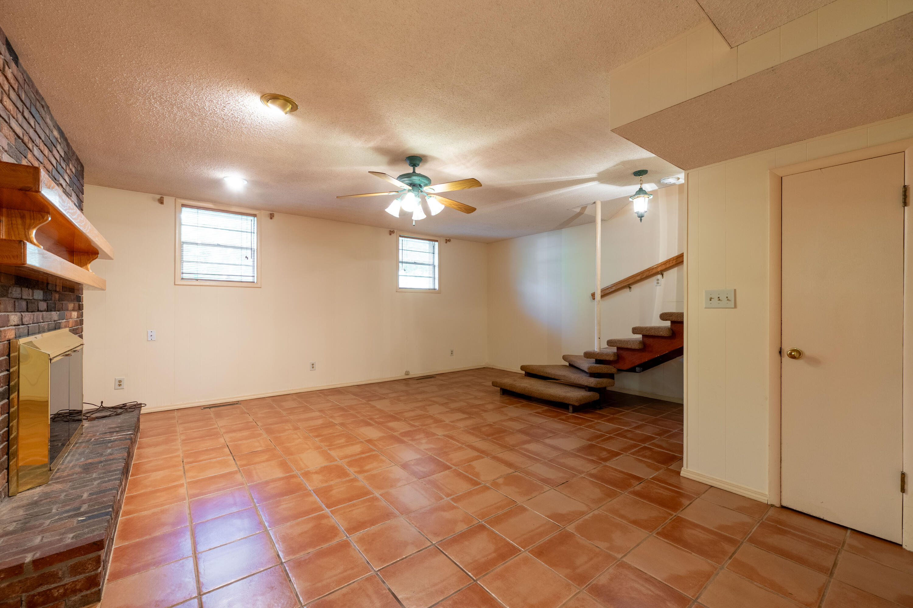 1857 South Holland Avenue Property Photo 23