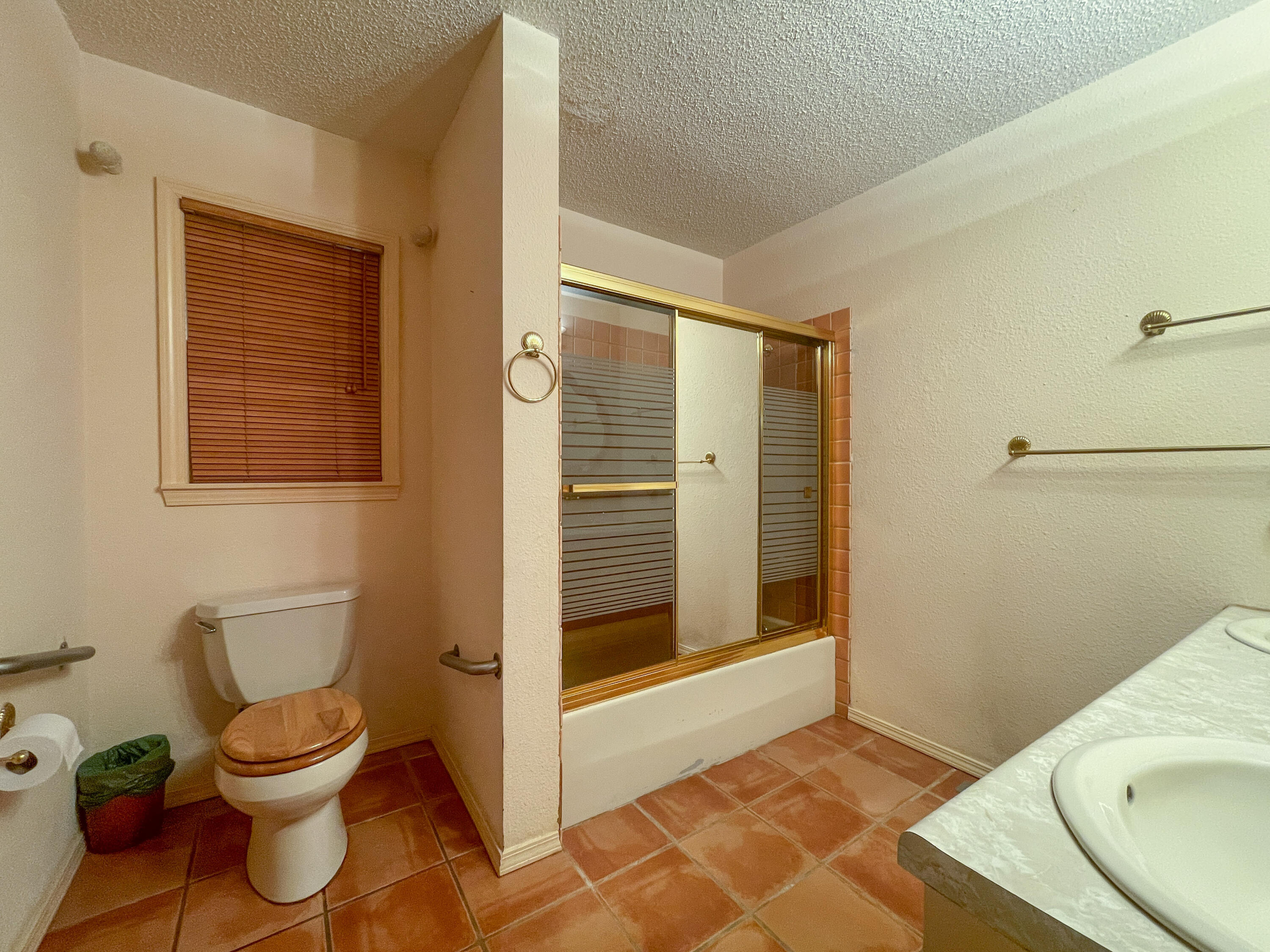 1857 South Holland Avenue Property Photo 26