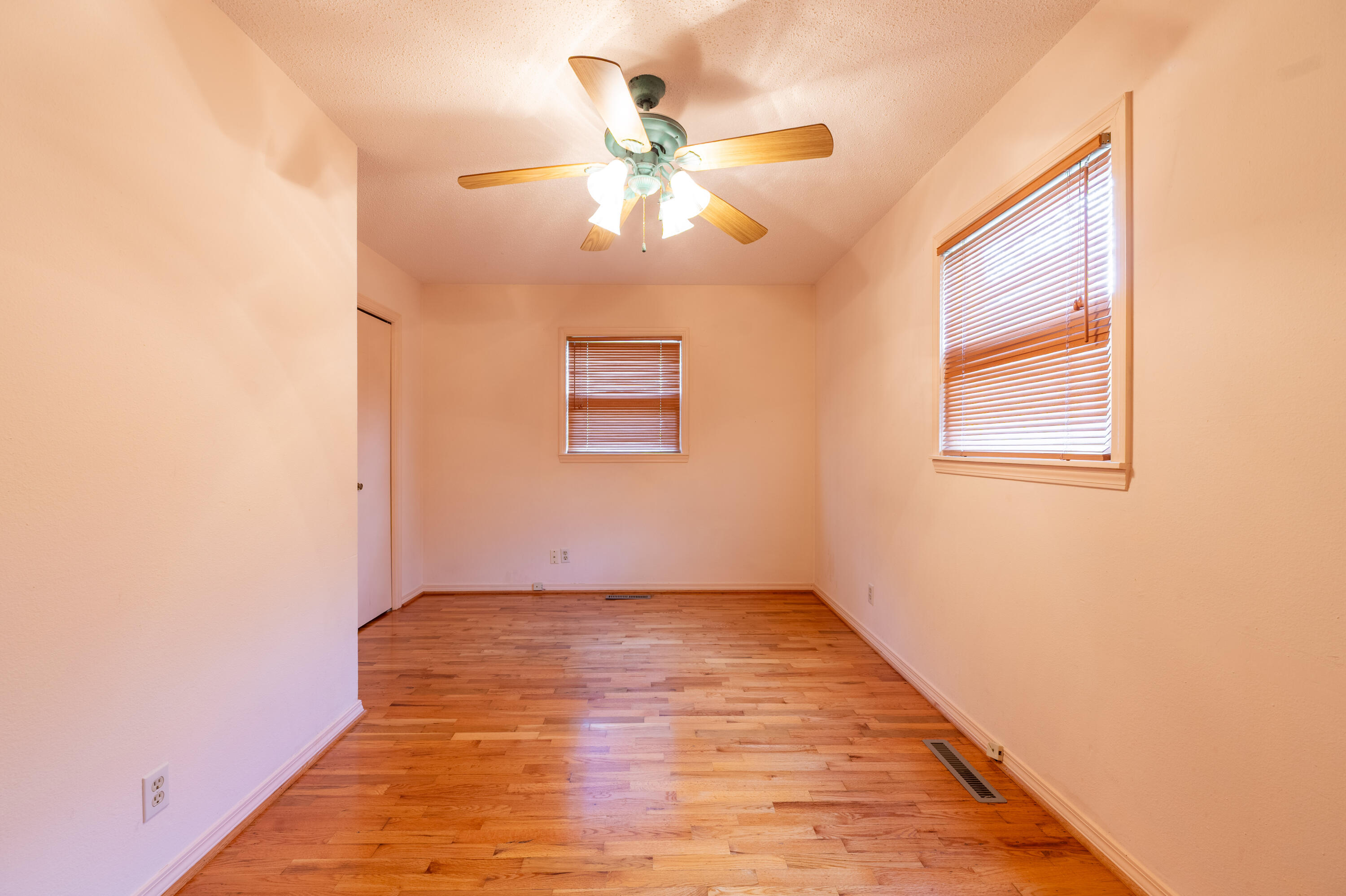 1857 South Holland Avenue Property Photo 39