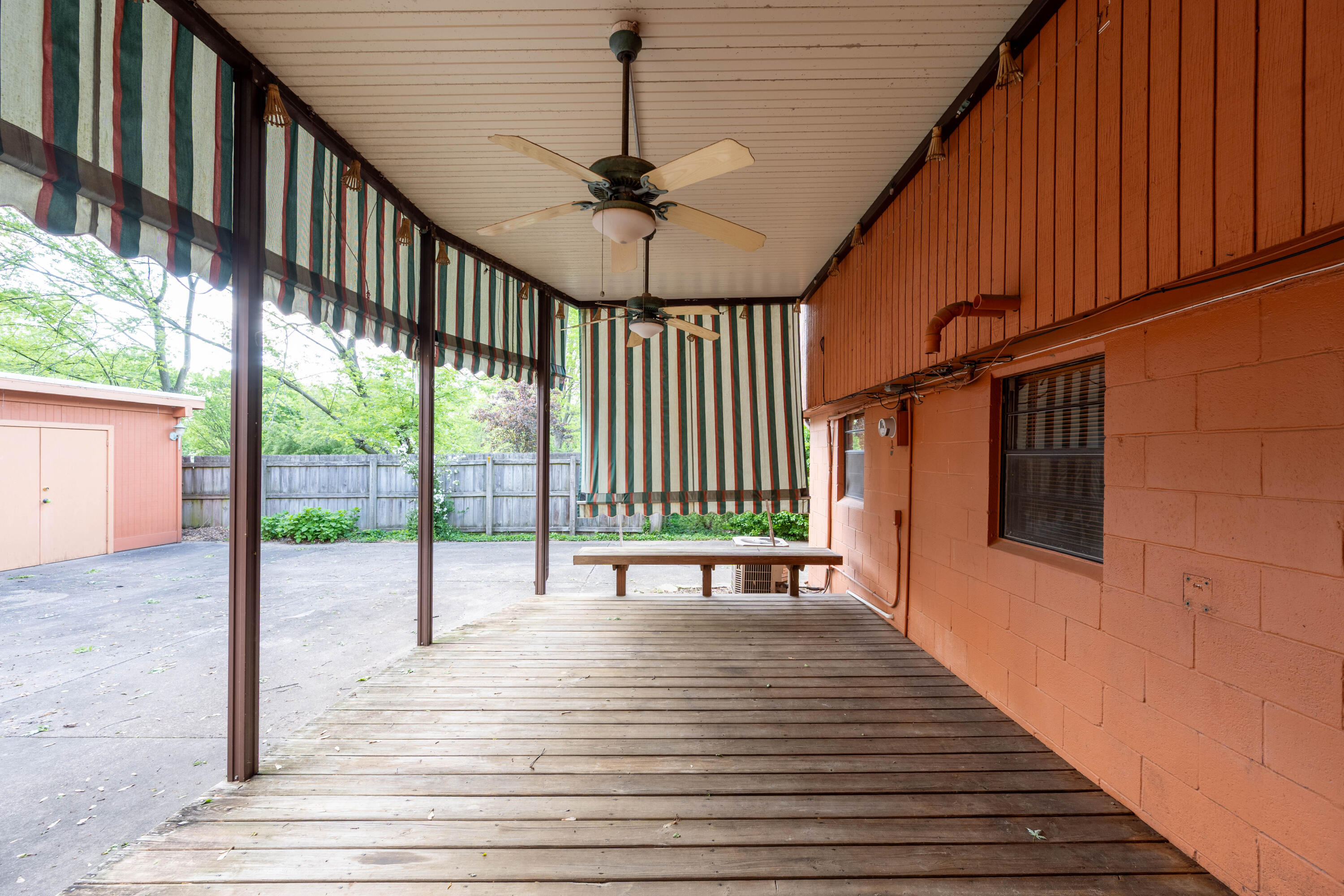 1857 South Holland Avenue Property Photo 48