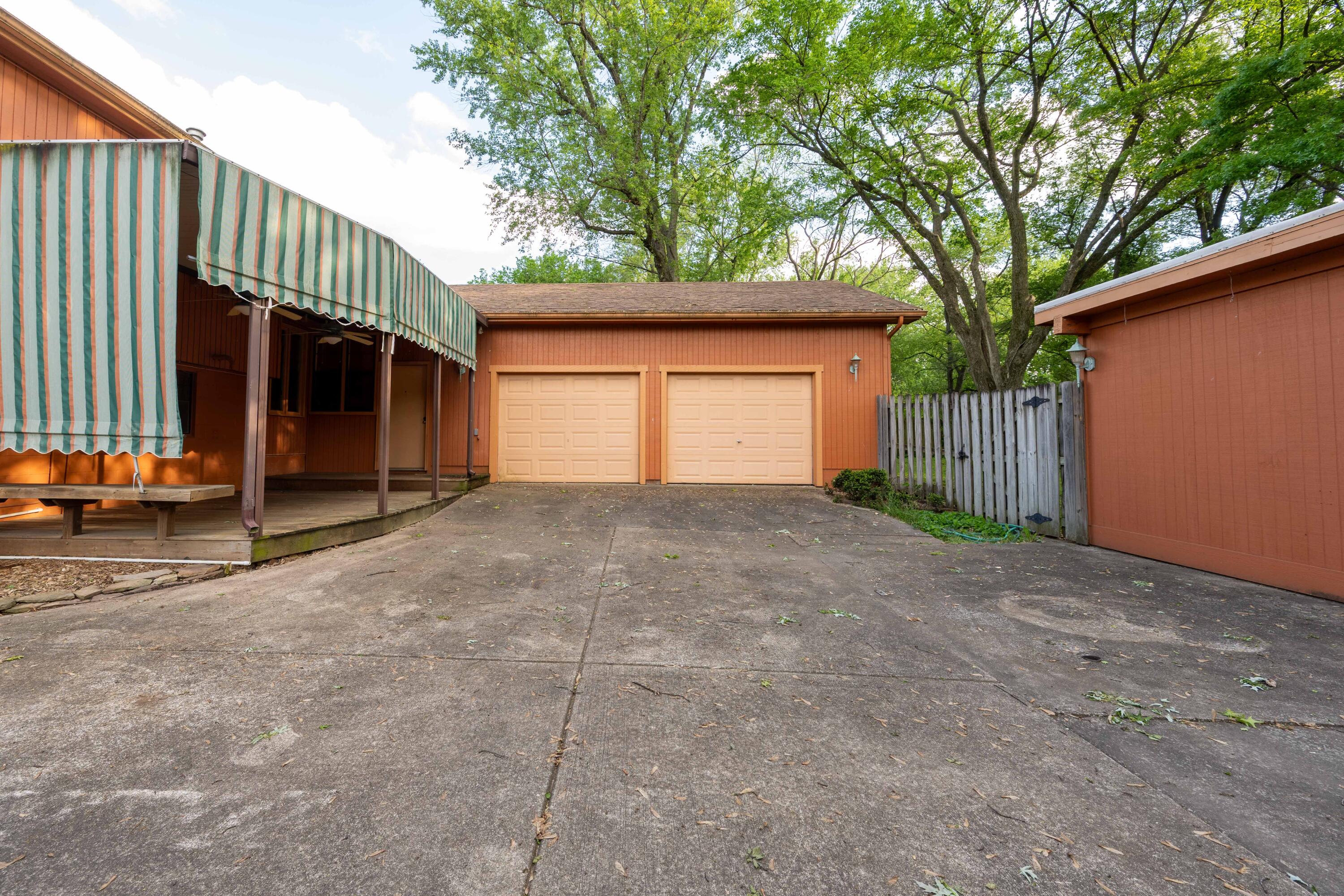 1857 South Holland Avenue Property Photo 51