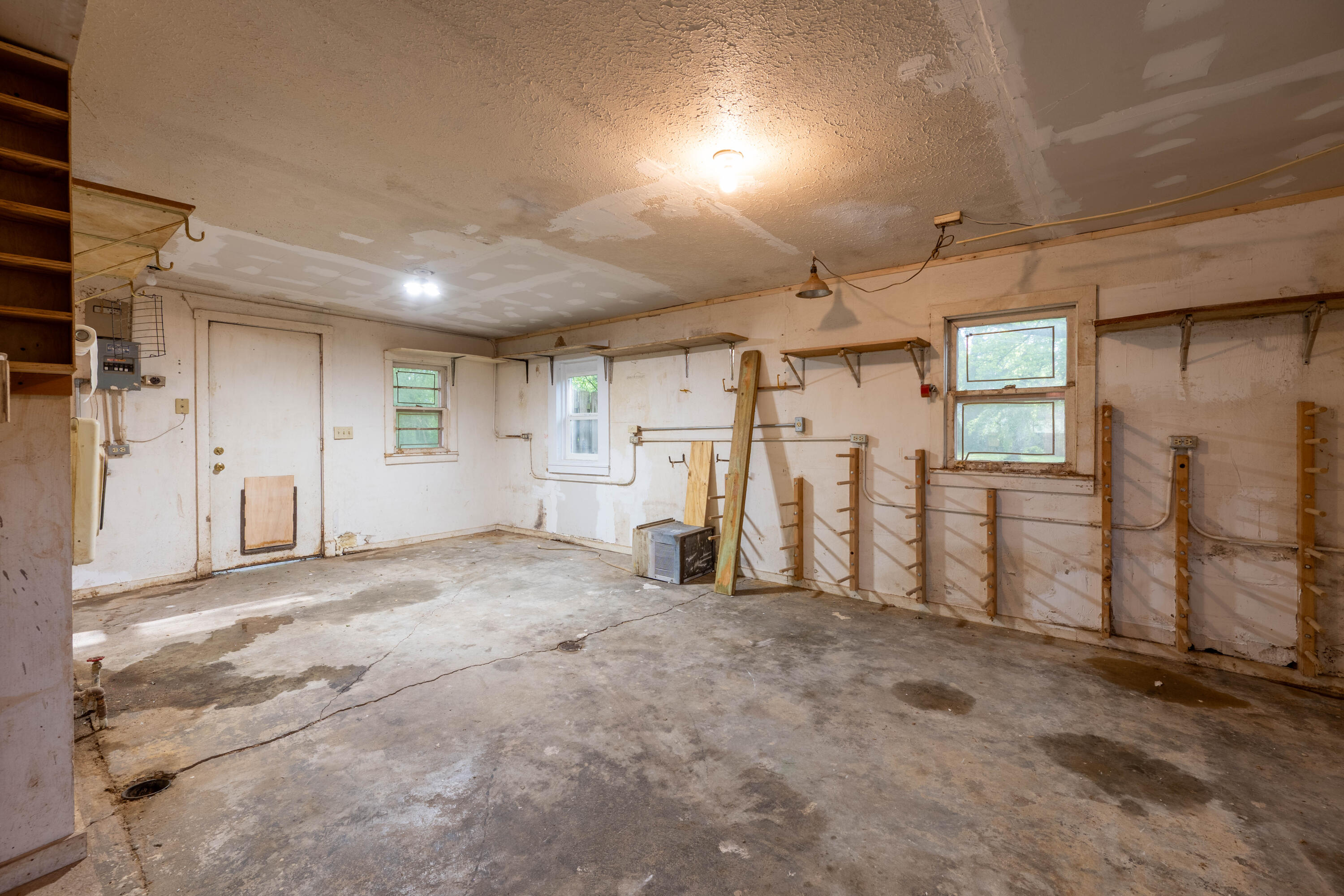 1857 South Holland Avenue Property Photo 55
