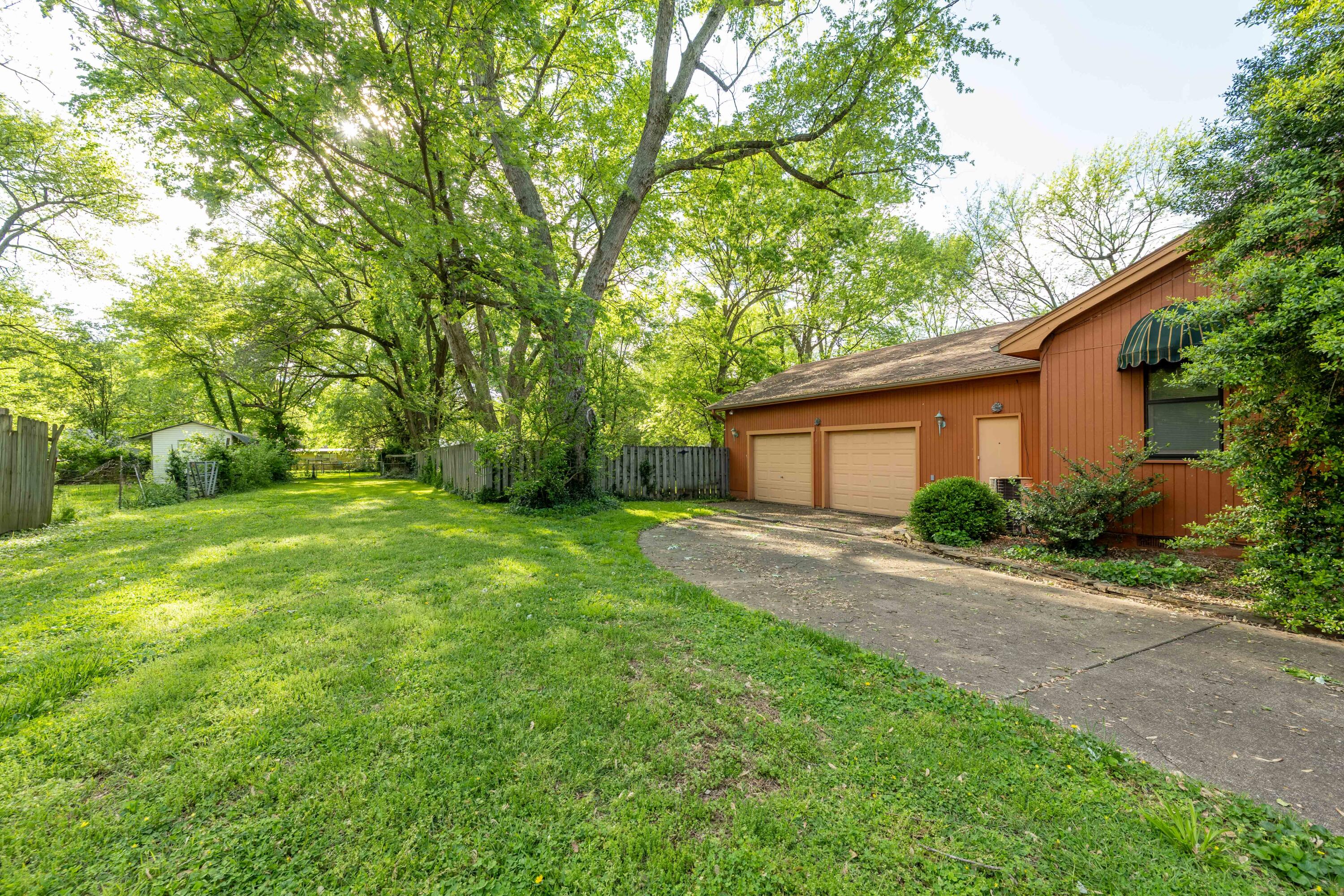 1857 South Holland Avenue Property Photo 62