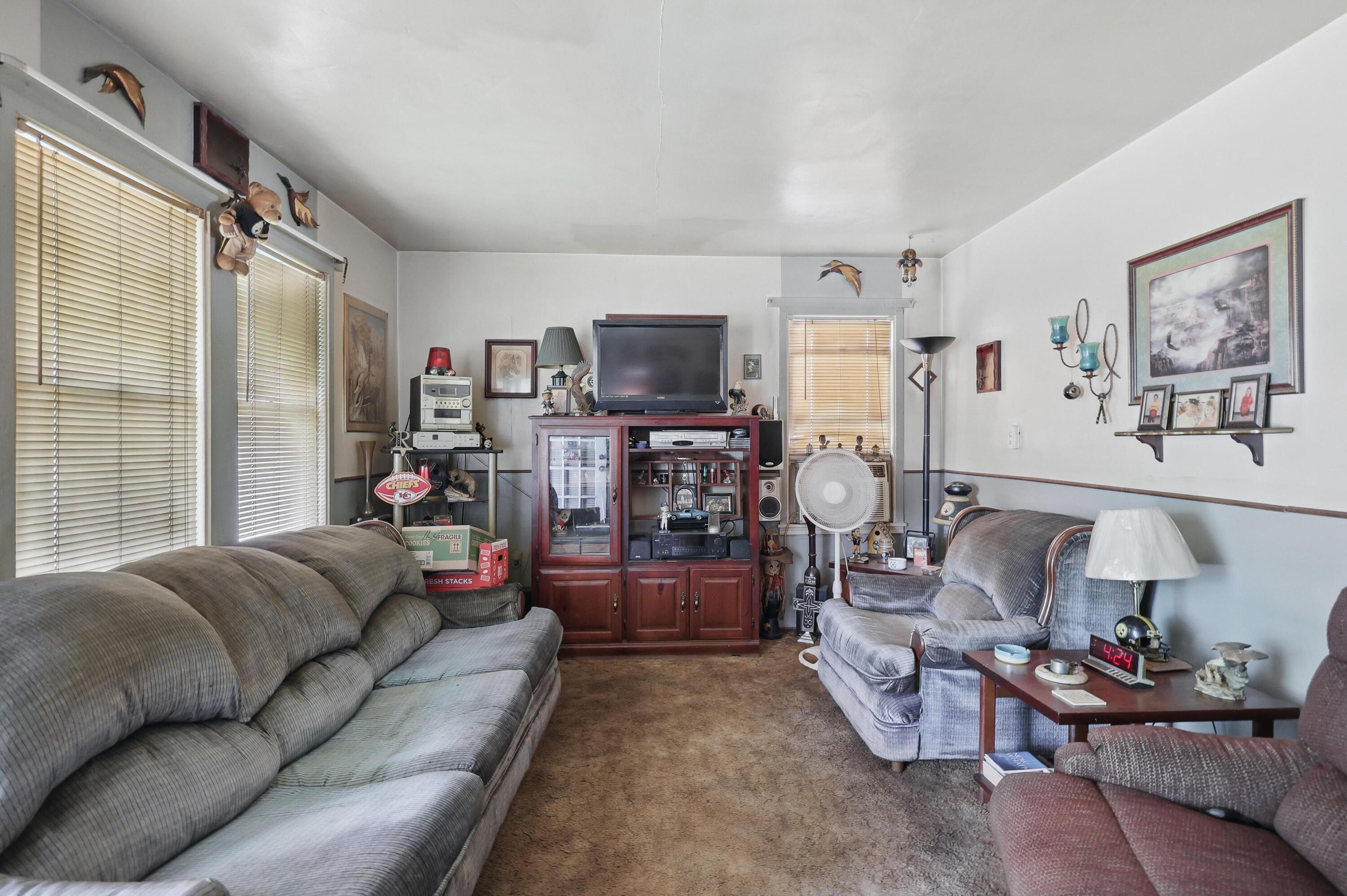 1014 Sycamore Property Photo 5