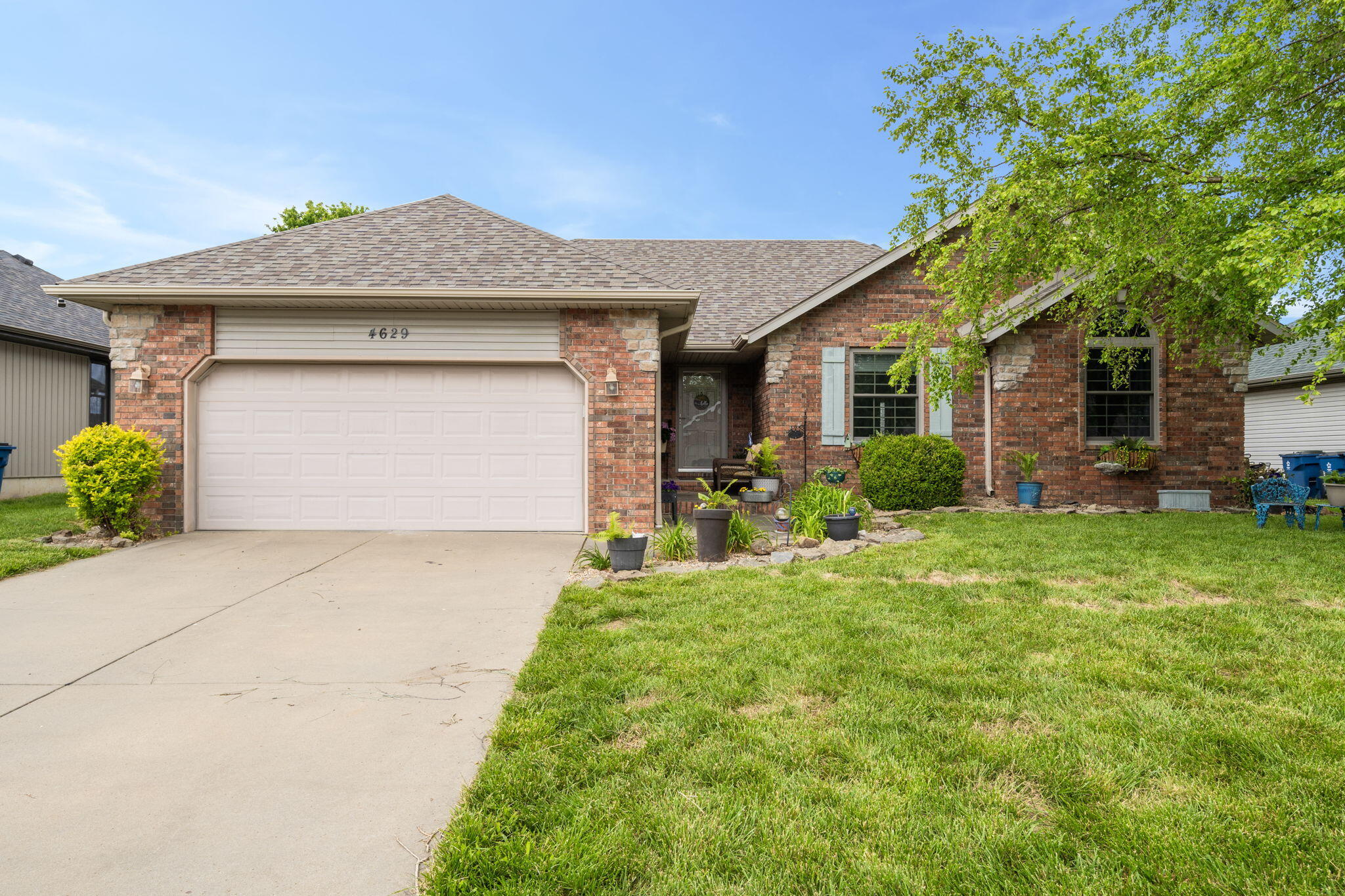 4629 West Meadowlark Drive Property Photo