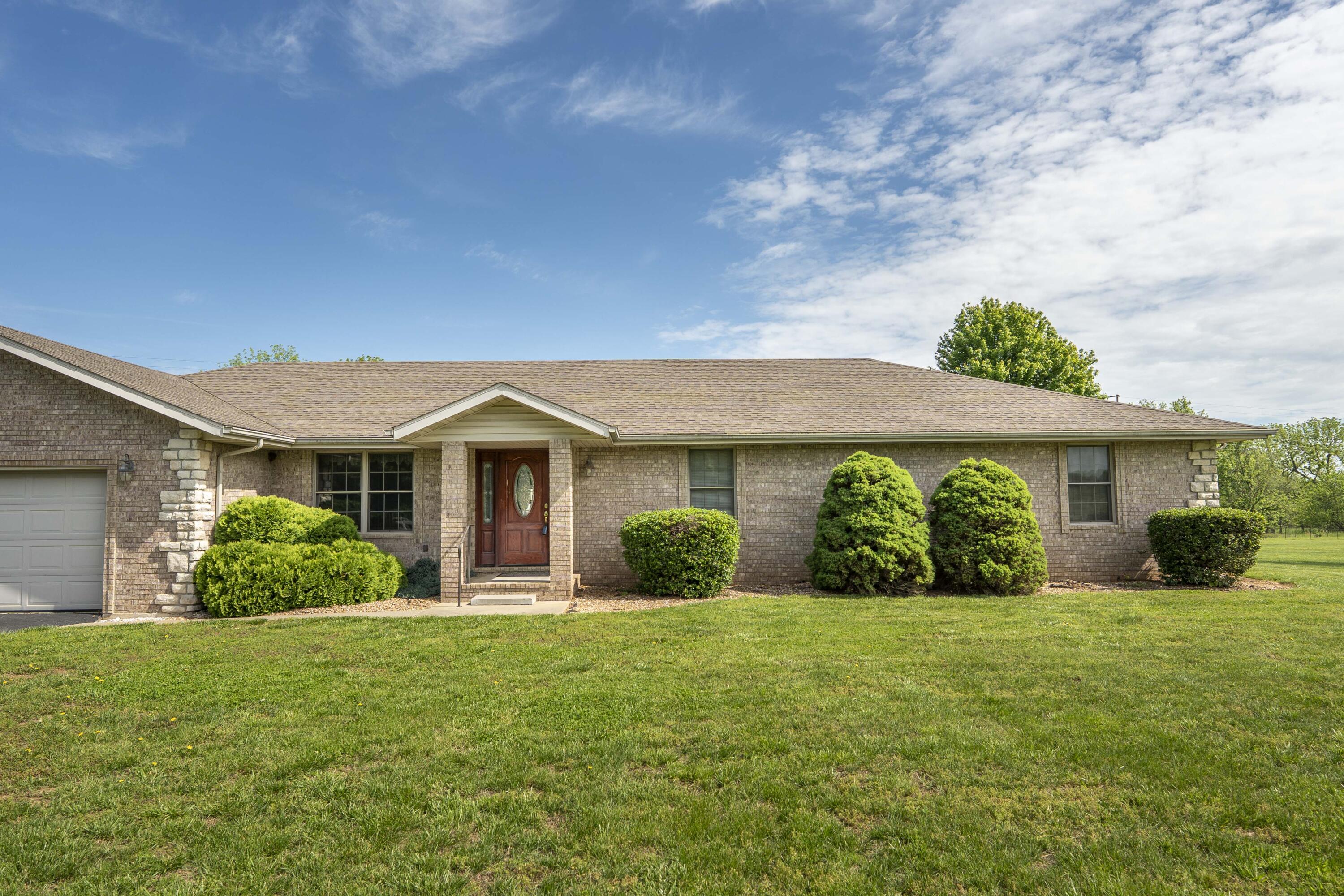 9169 West Farm Road 60 Property Photo 4