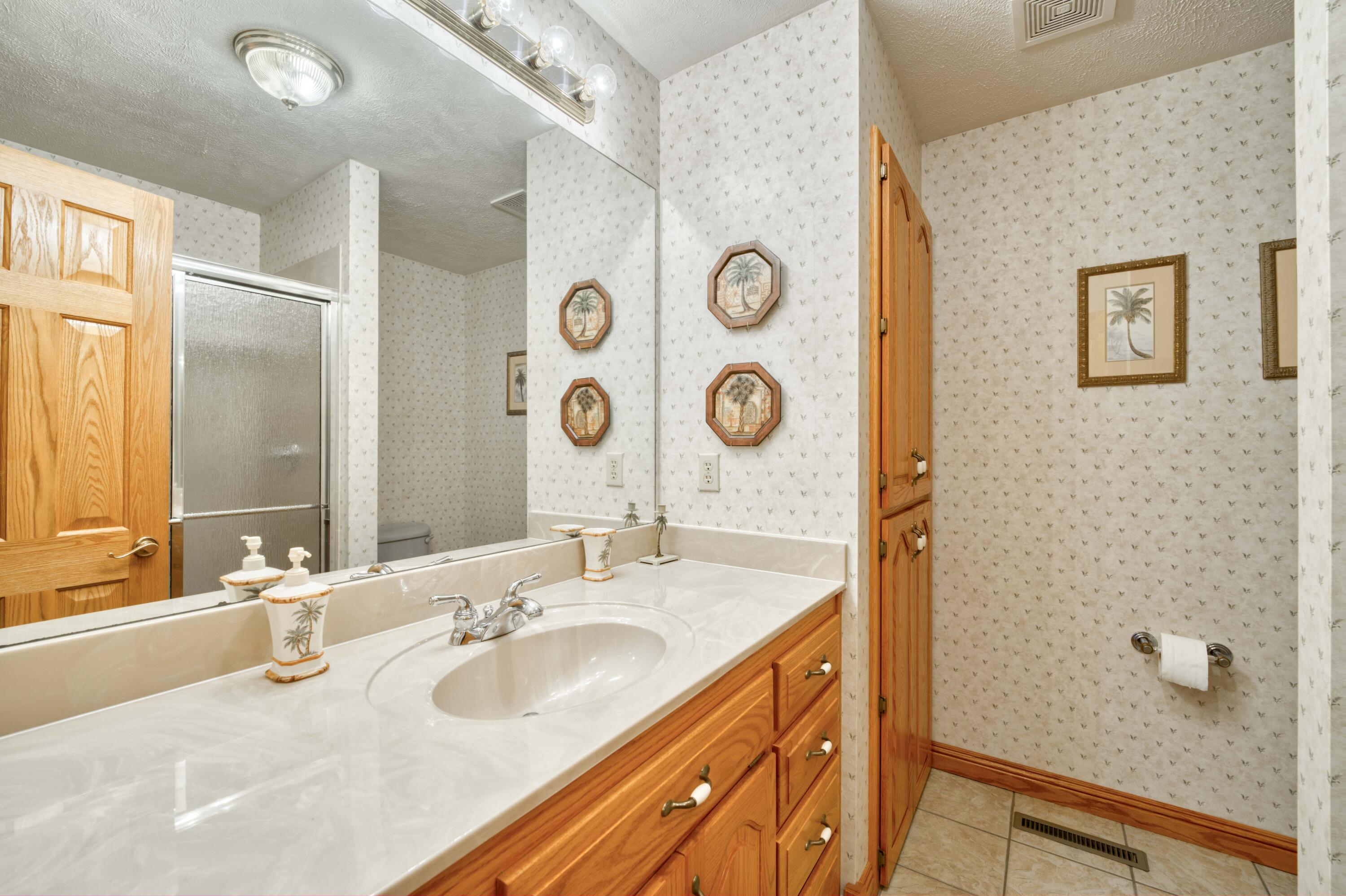 9169 West Farm Road 60 Property Photo 27