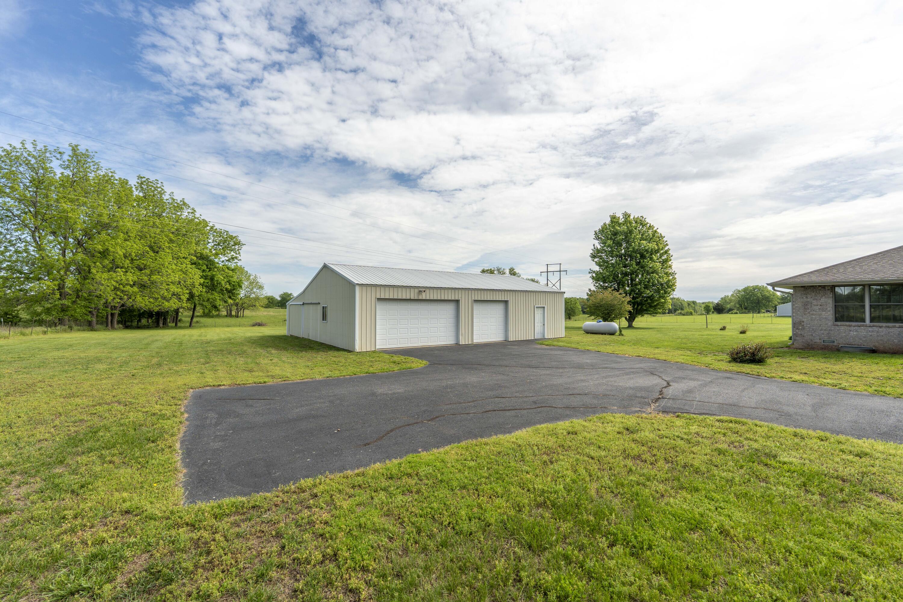 9169 West Farm Road 60 Property Photo 40