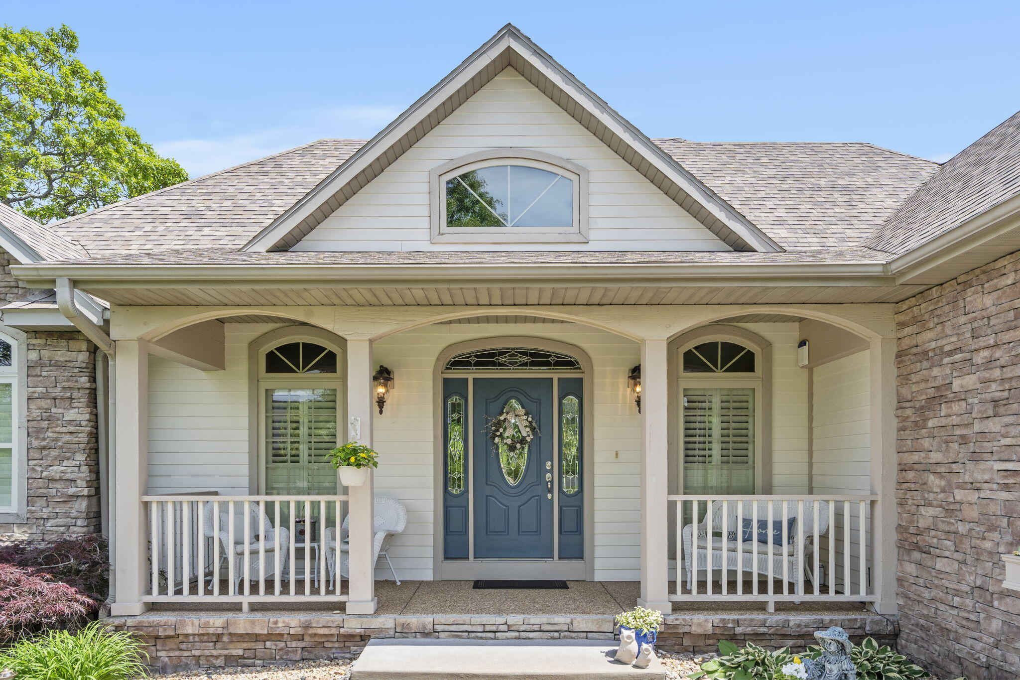 122 Arabian Way Property Photo 3