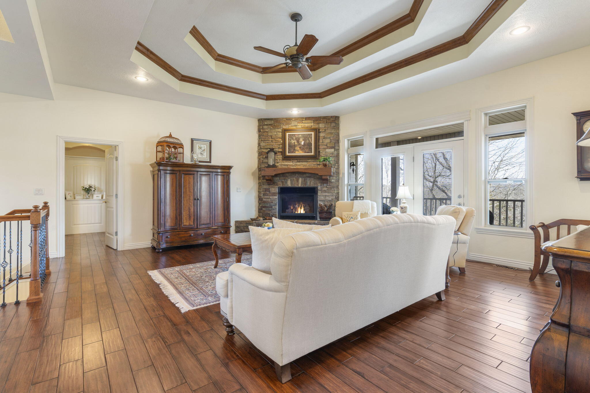 122 Arabian Way Property Photo 7