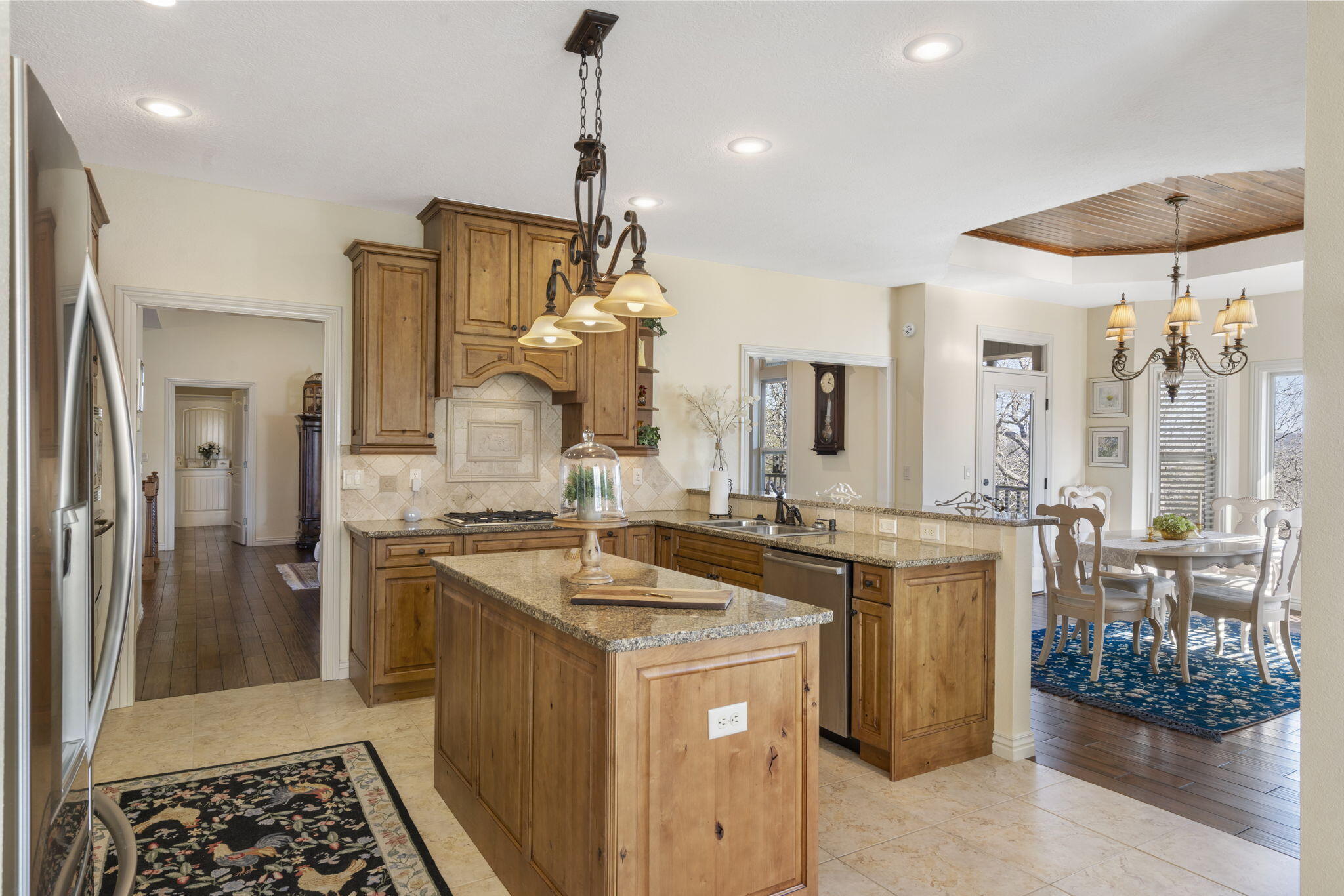 122 Arabian Way Property Photo 17