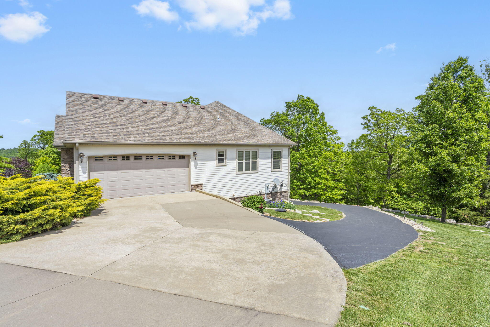 122 Arabian Way Property Photo 41