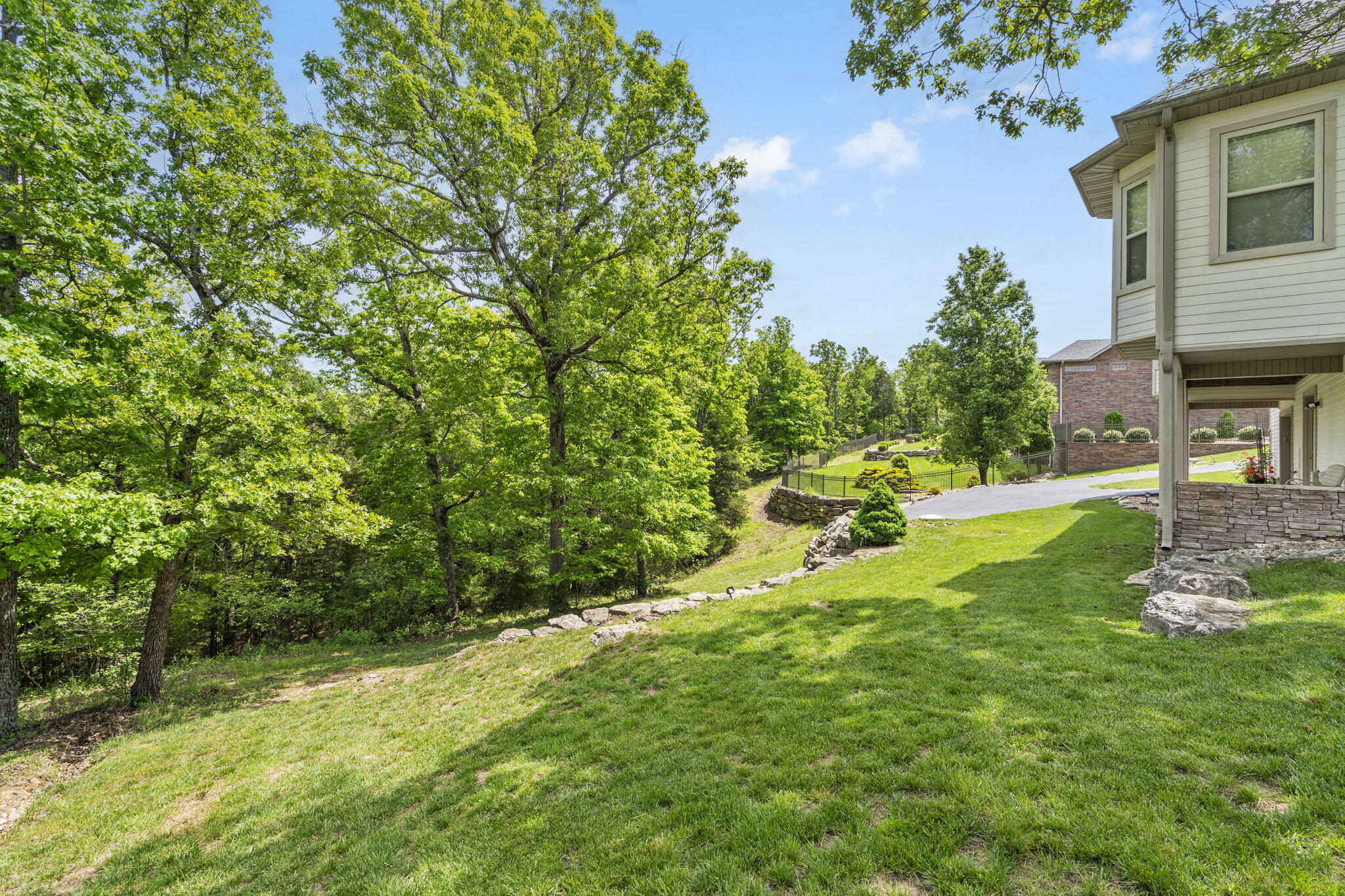 122 Arabian Way Property Photo 43